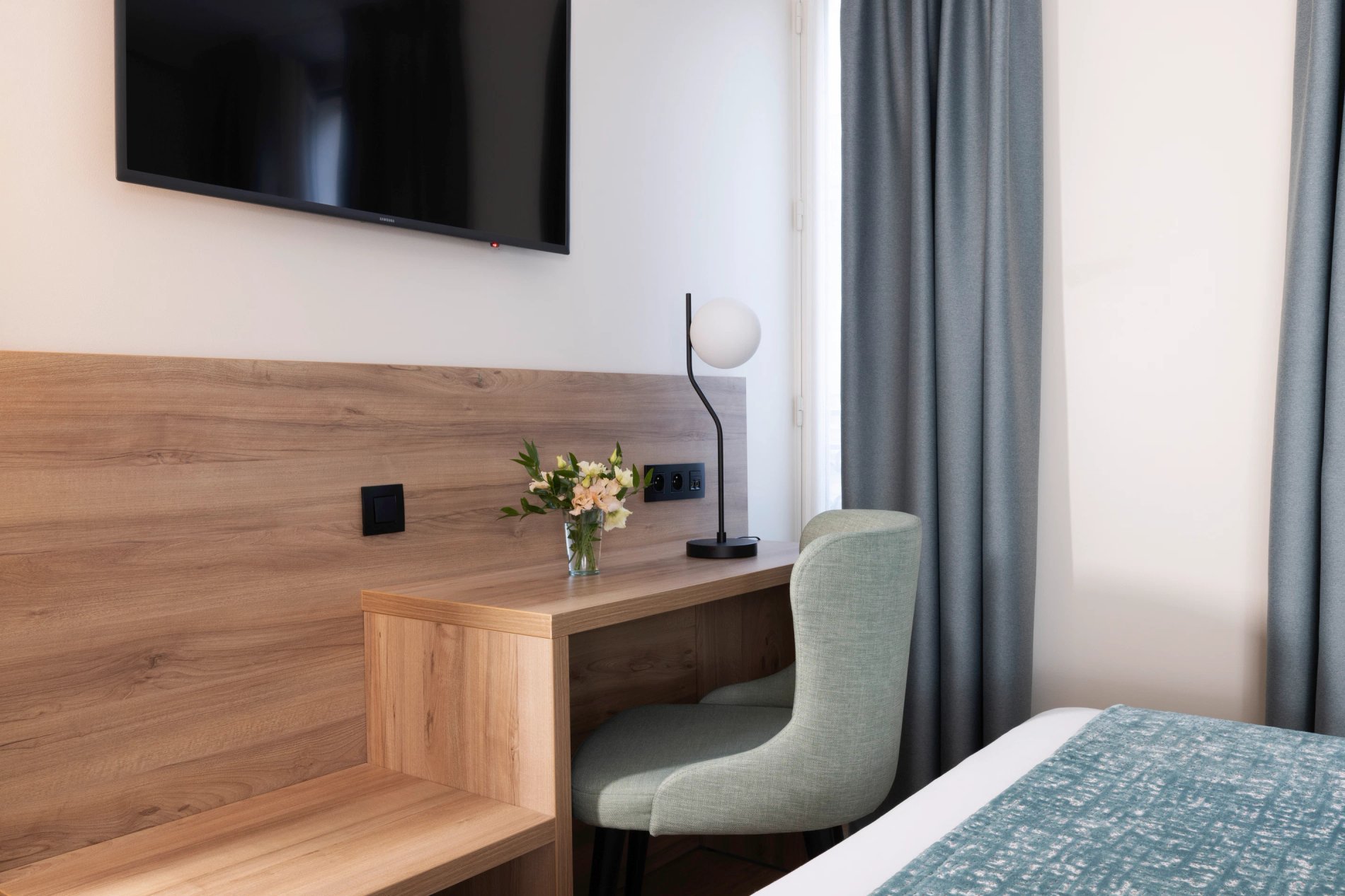 Hôtel Théorème Chambre Supérieure Bureau TV