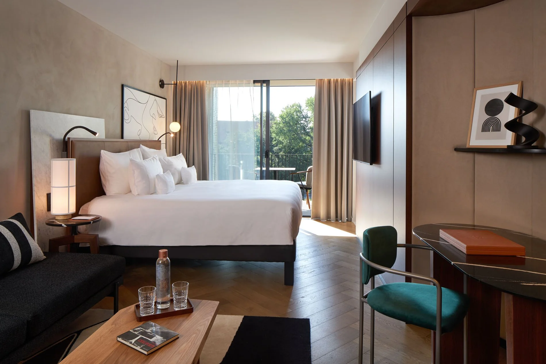 L'Esquisse Hotel & Spa Artist's workshop