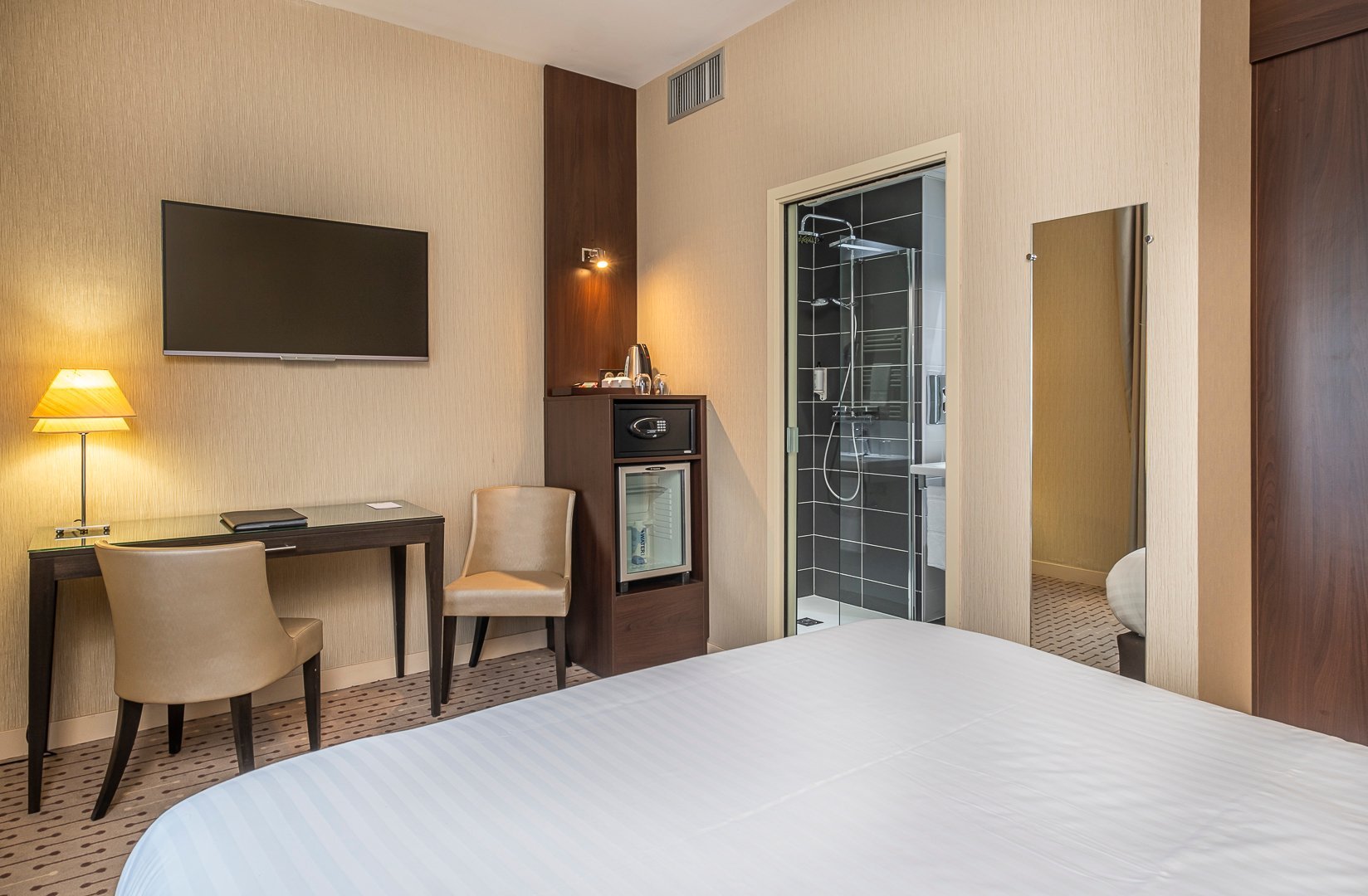 9985619a-6ab6-4470-9f11-f29dab33af75