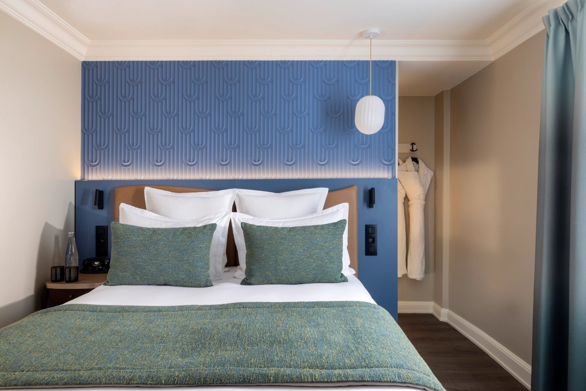 Hotel L'Ormaie Classic Room Eiffel Tower view