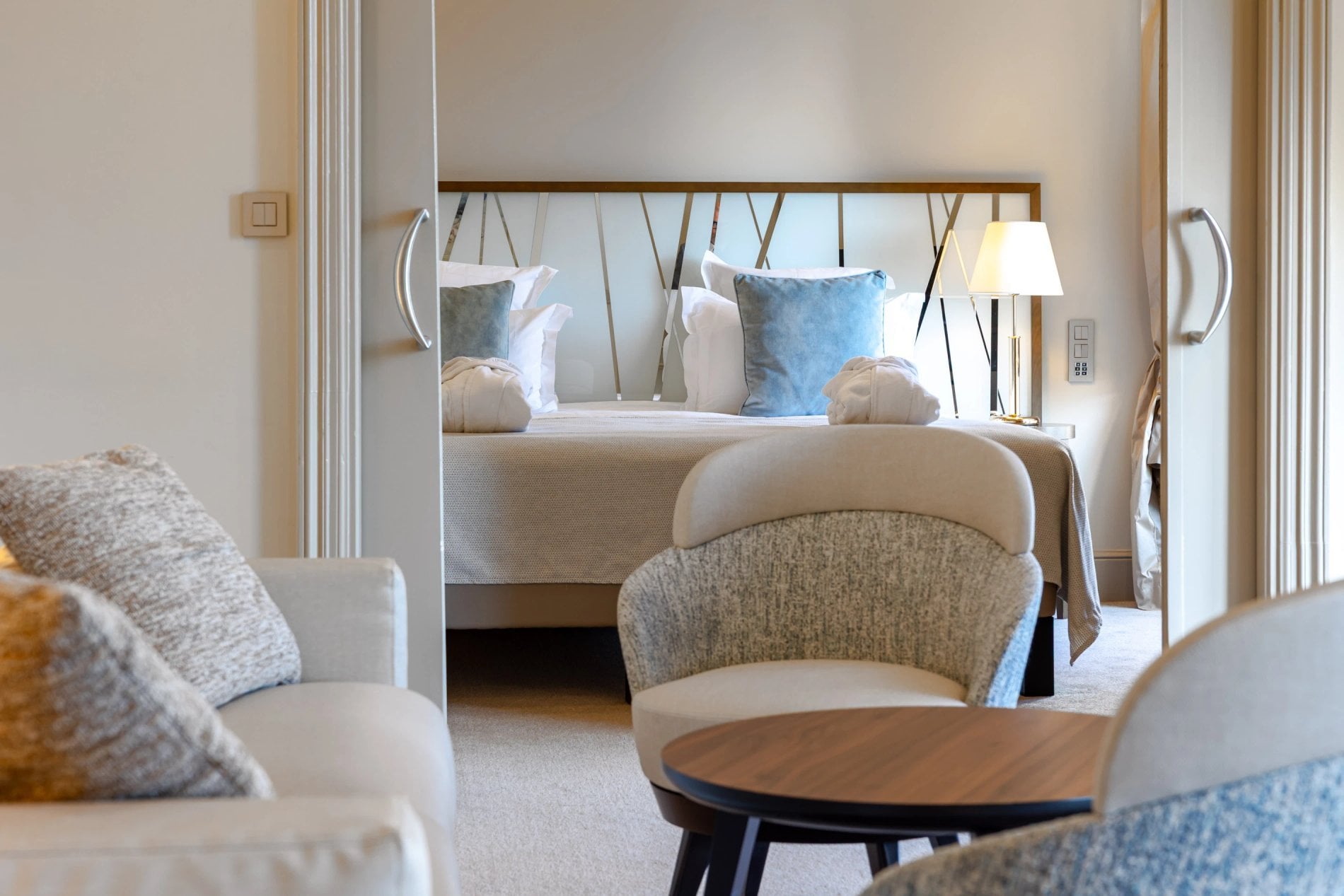 9a49c8fe-4c8c-470a-8561-c7b1d78f4cbd