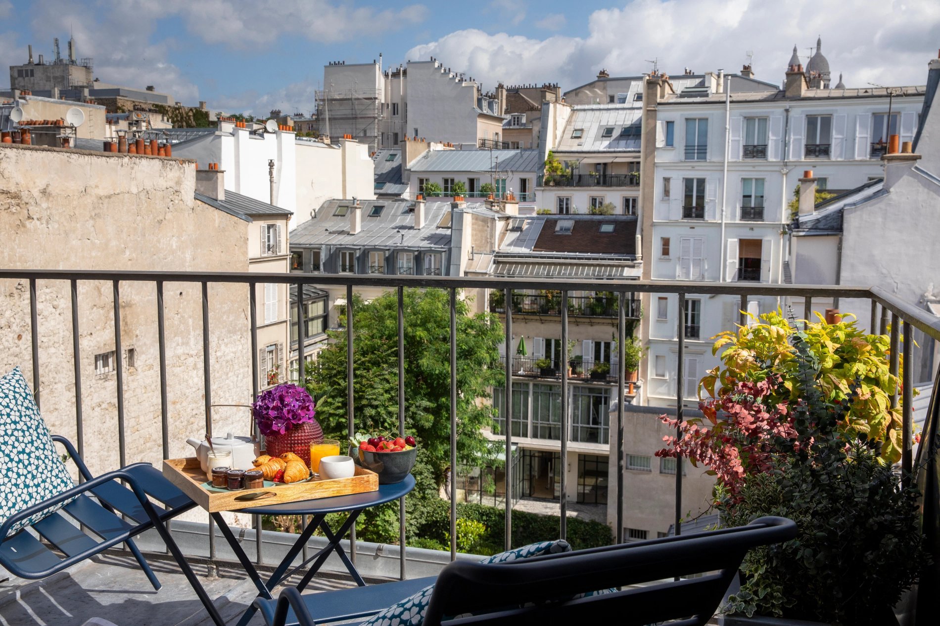Hotel Les Matins de Paris Breakfast