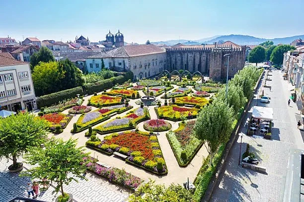 Maison Albar - Amoure, Maison Albar Amoure | The sacred heart of Braga