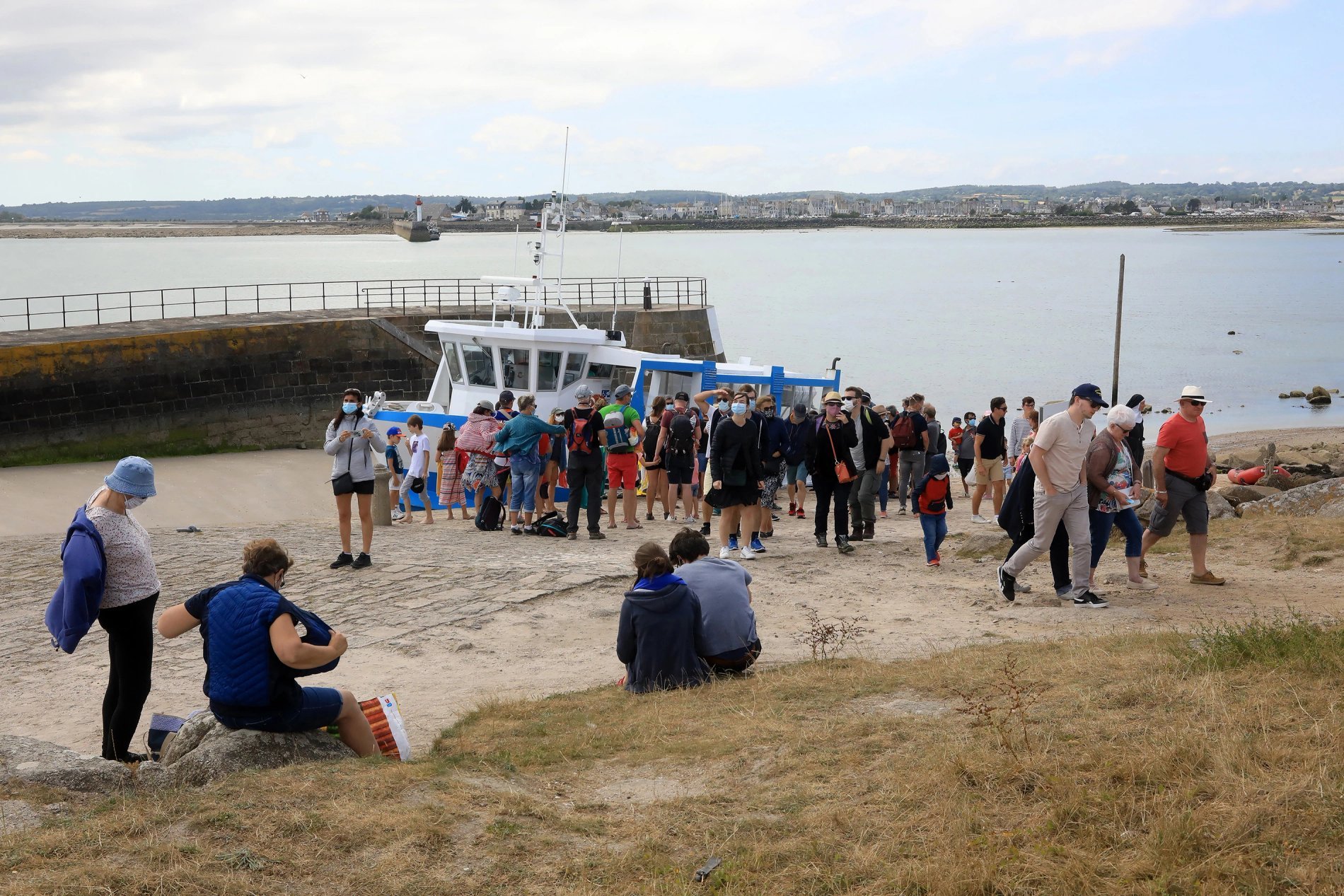 9bac51f4-9653-4557-8962-8b78b1625a49