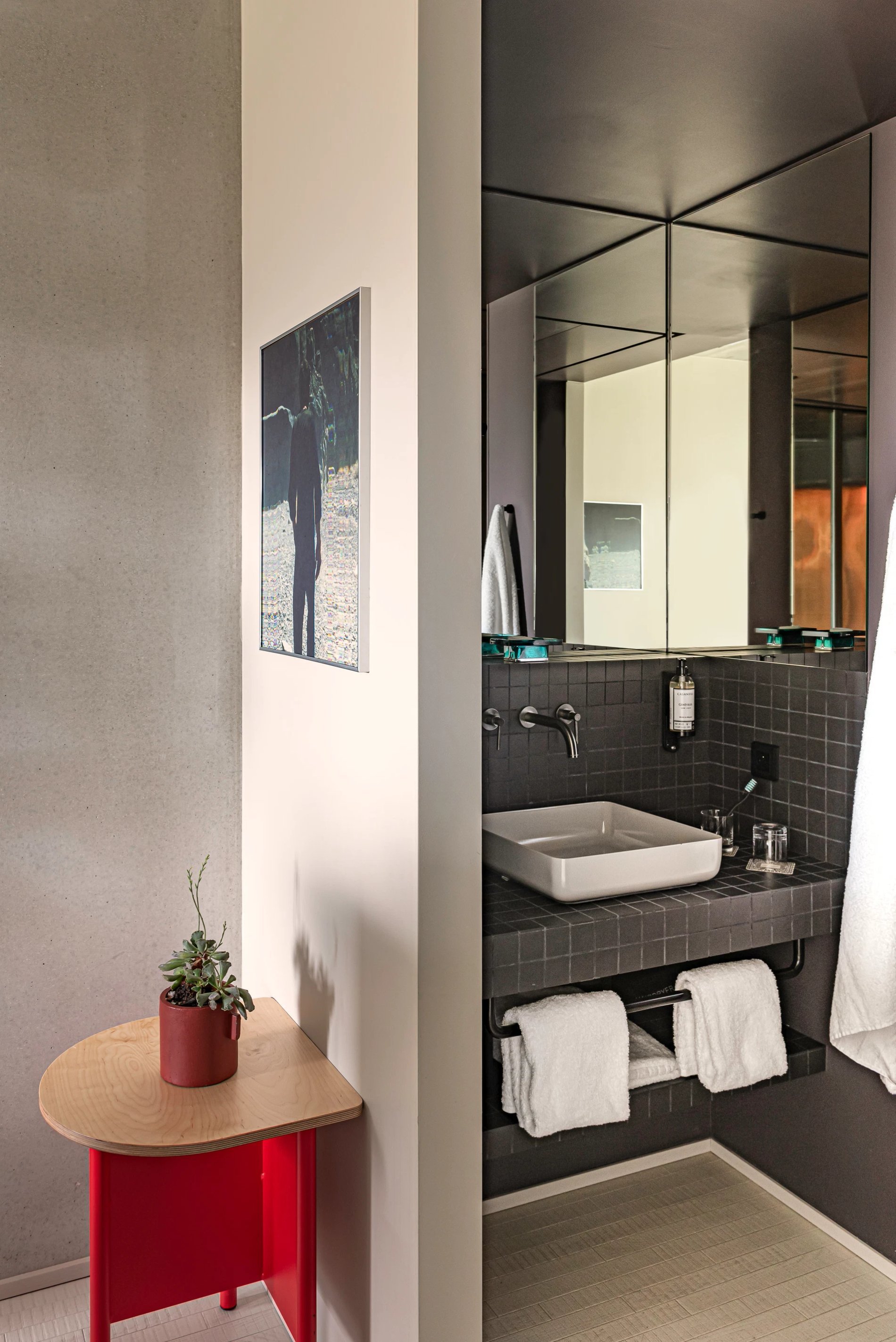 9c2e63da-2784-4447-a8d1-ba18e1be7f76