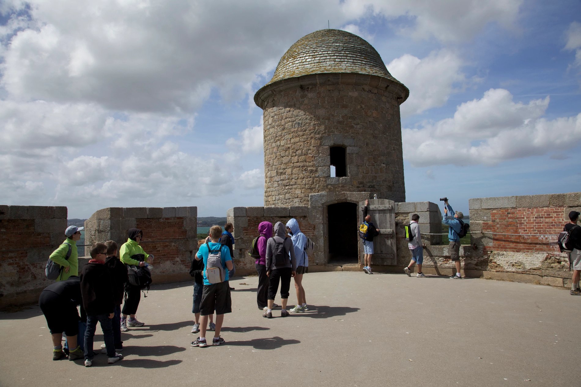 9c9fc012-cd2c-482e-a527-30f1b6184d46