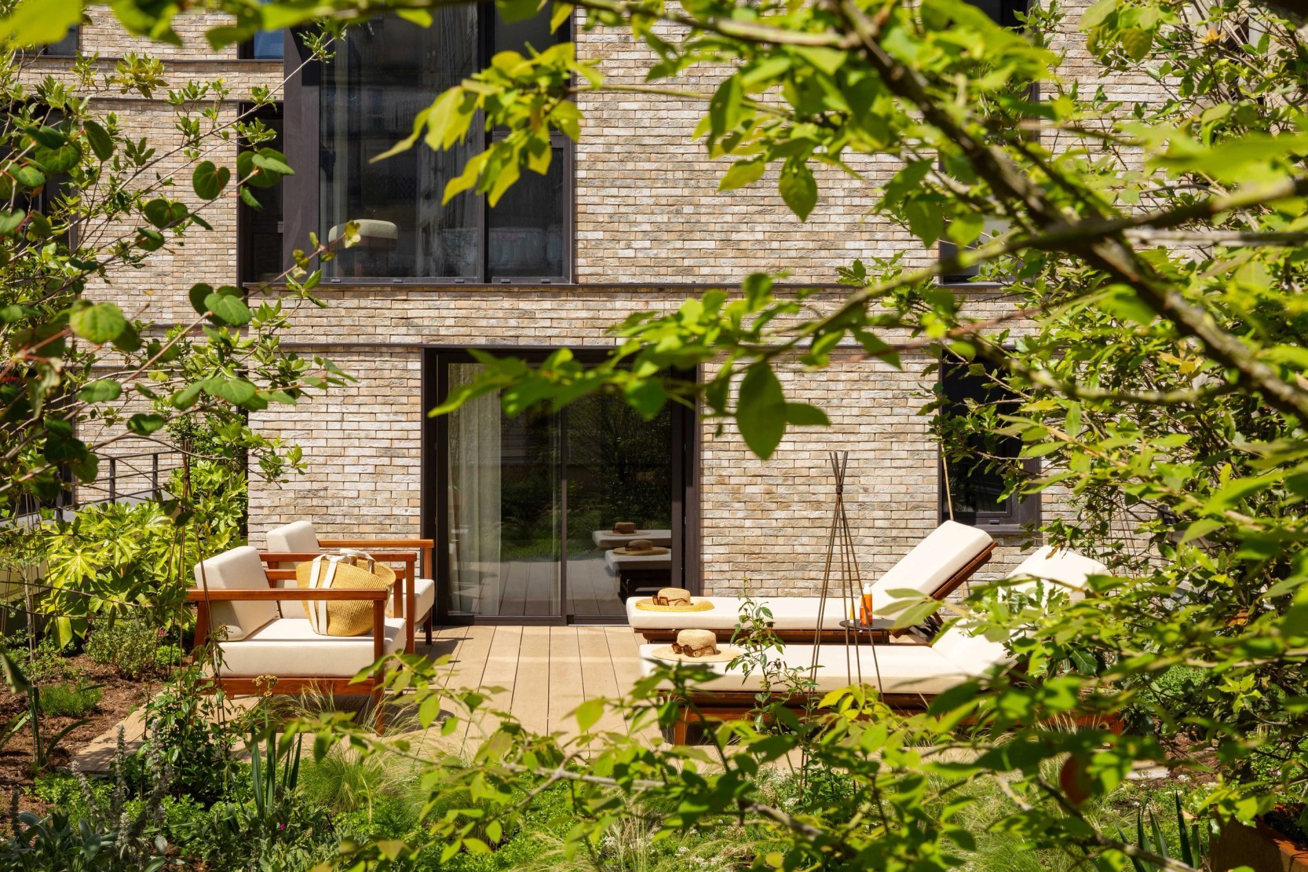 9cac3a87-f23b-4ef8-b930-81e8eb4b6452