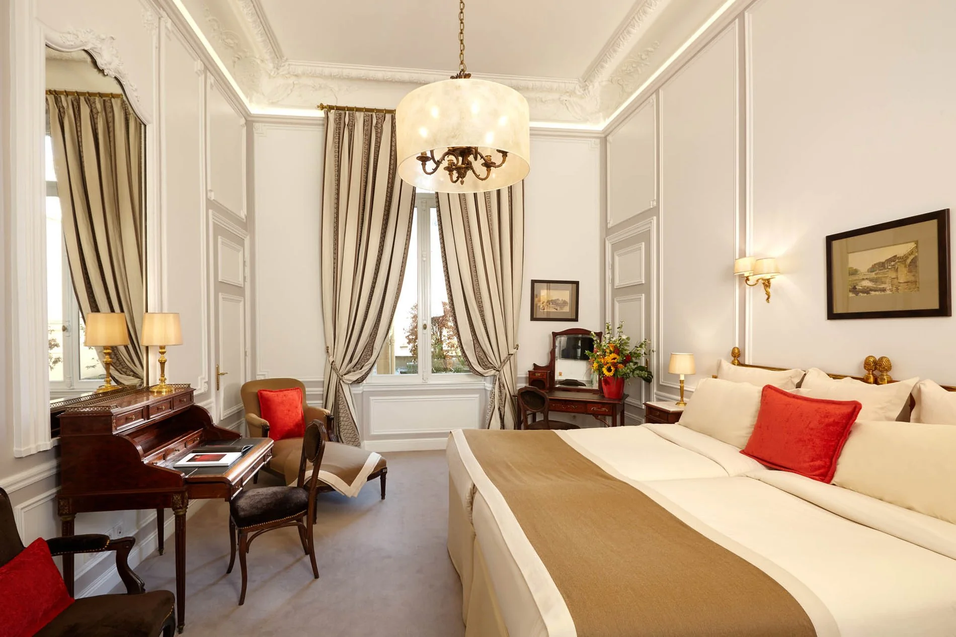 Hotel Regina Louvre Prestige Room