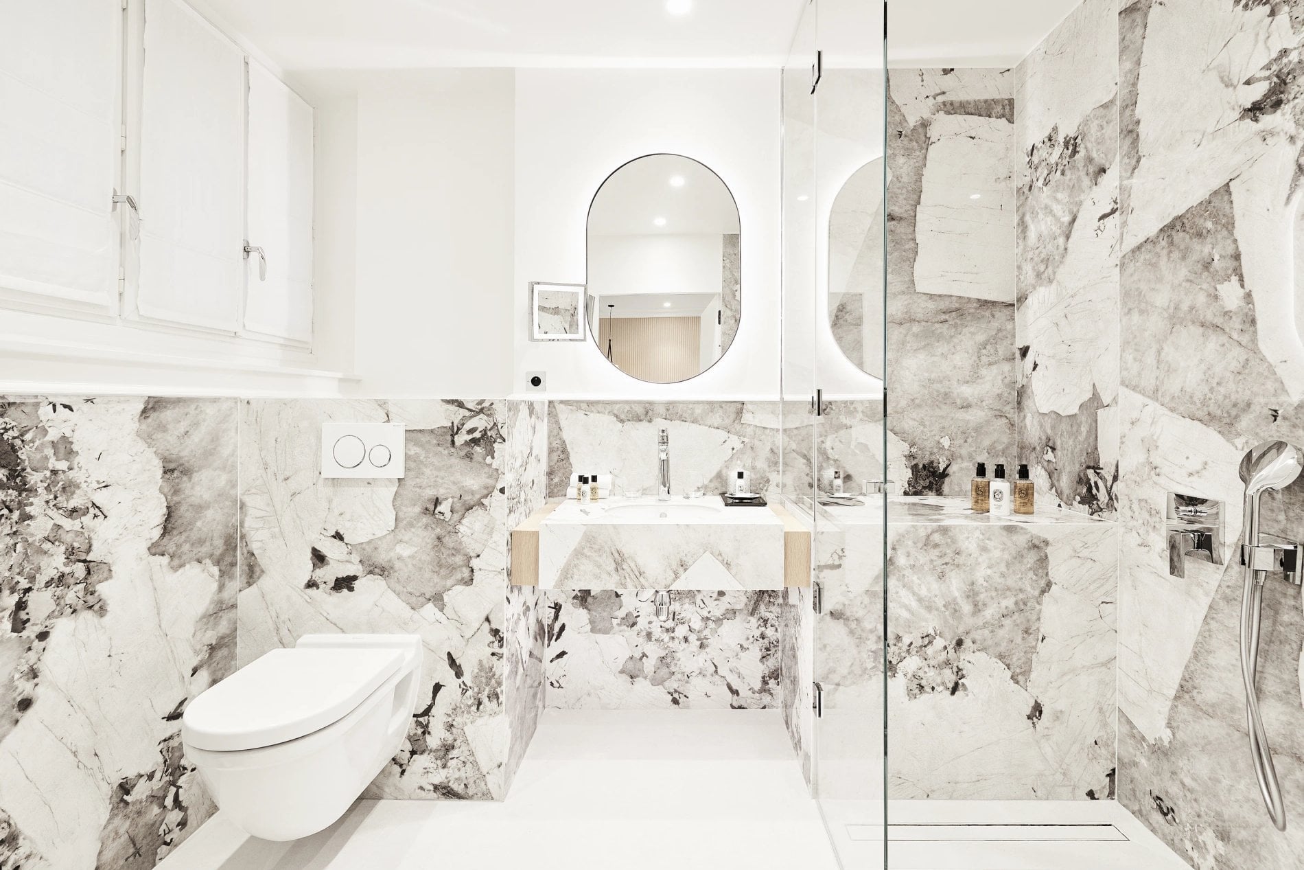 9d2e270b-db36-43b5-afe7-393d337d17aa