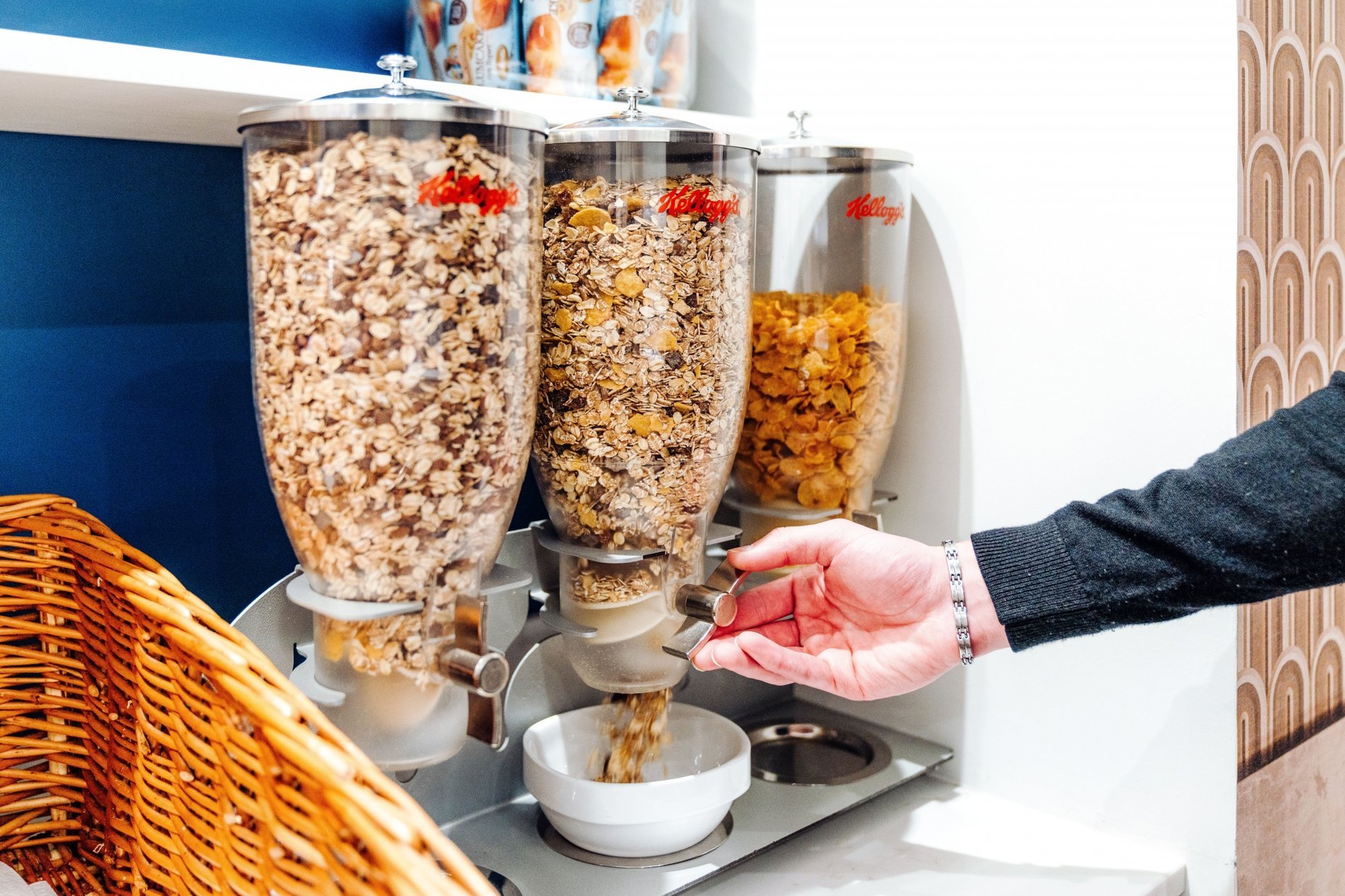 9d361fe6-f102-4f5d-b7d2-6a74ba886ee7