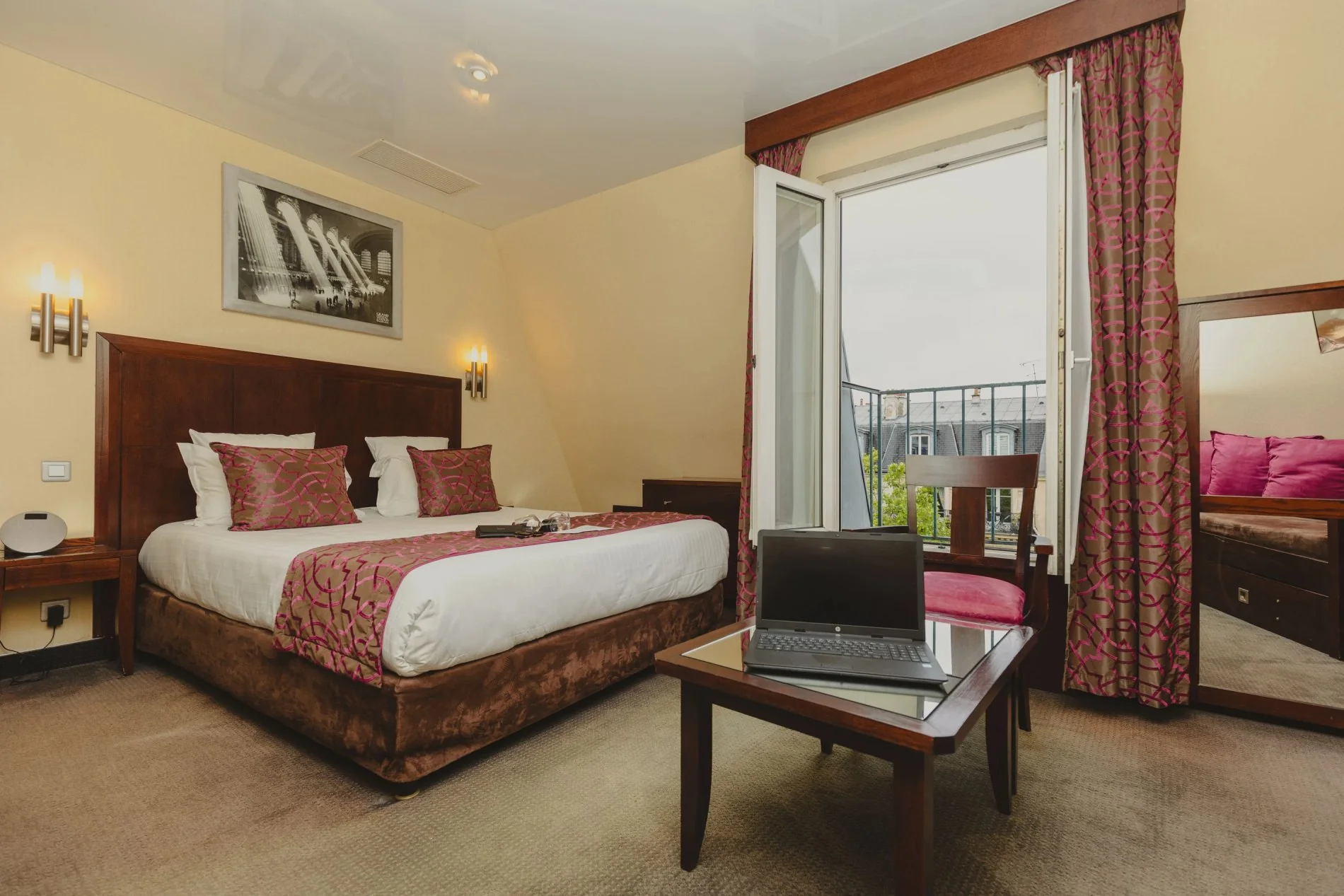 9dd3e716-09db-4621-bc37-fe614450c6e1