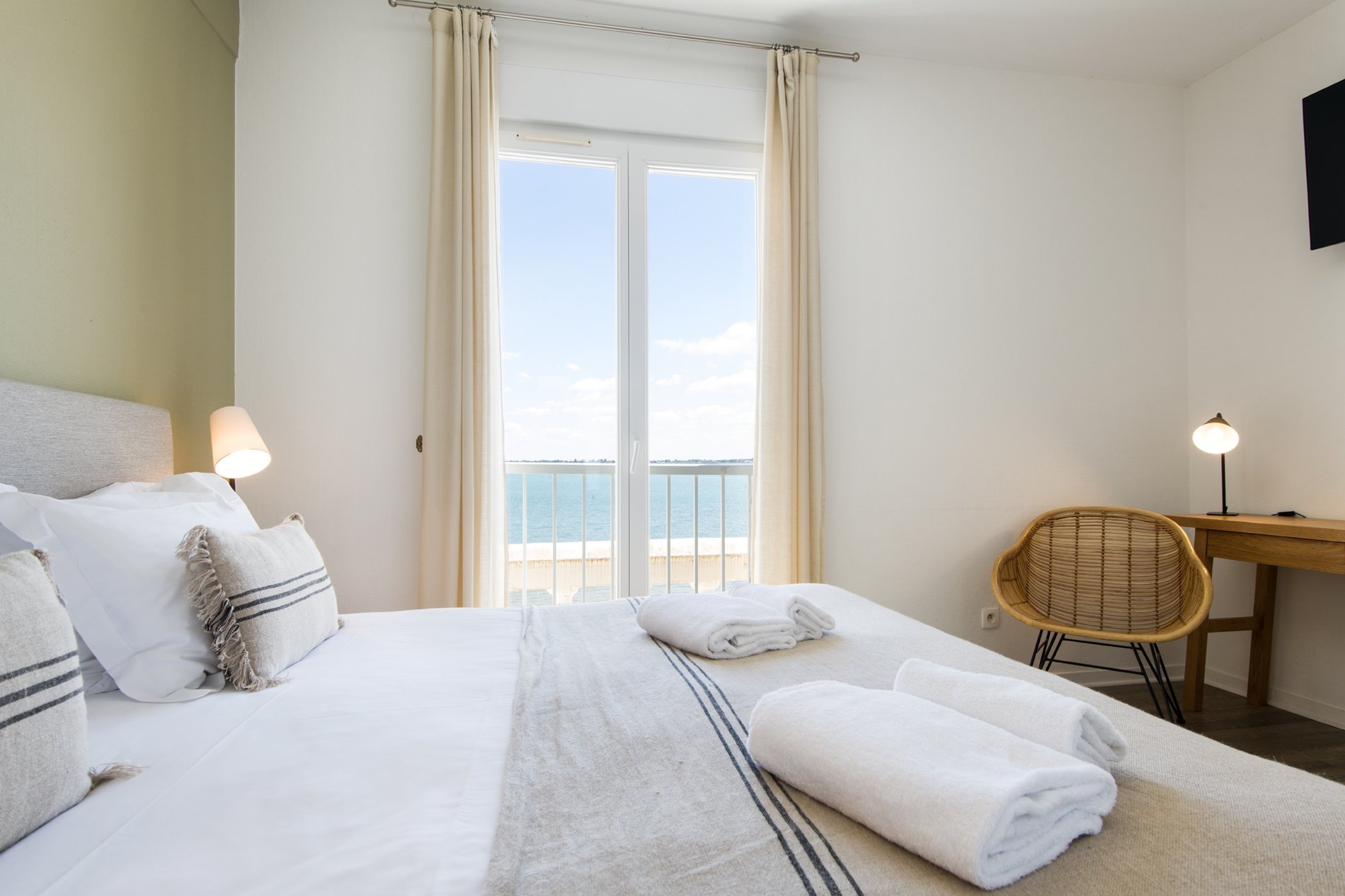 9e10b709-463a-4da6-abd8-3fea3c630075