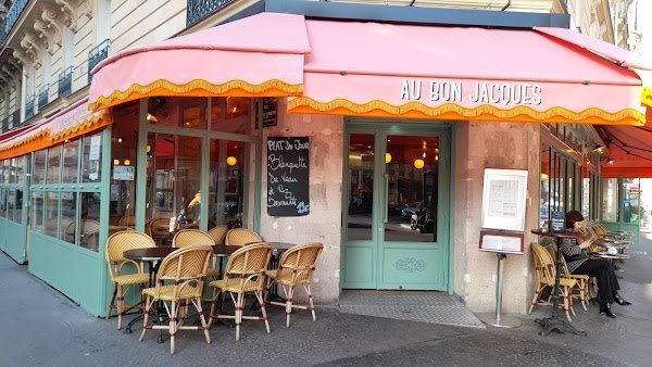 Restaurant Le Bistro 21 à Paris avec terrasse conviviale et cuisine française à proximité de l’Hôtel Glasgow Monceau