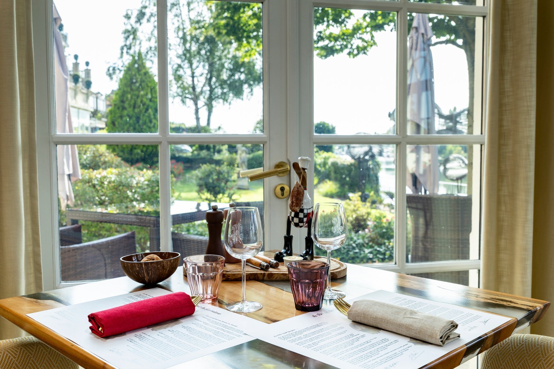 9e49e3cf-c8e8-4838-a6dc-d0638010e64d