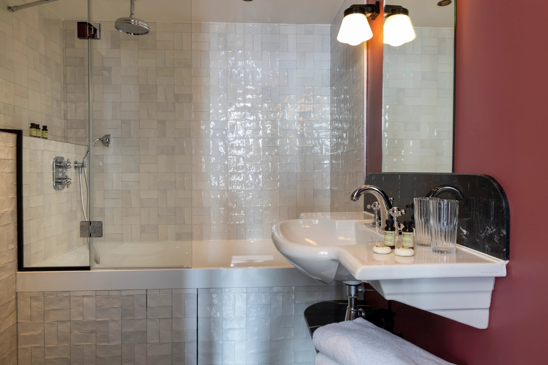 Grand Hôtel Chicago Chambre Deluxe Salle de bain Baignoire