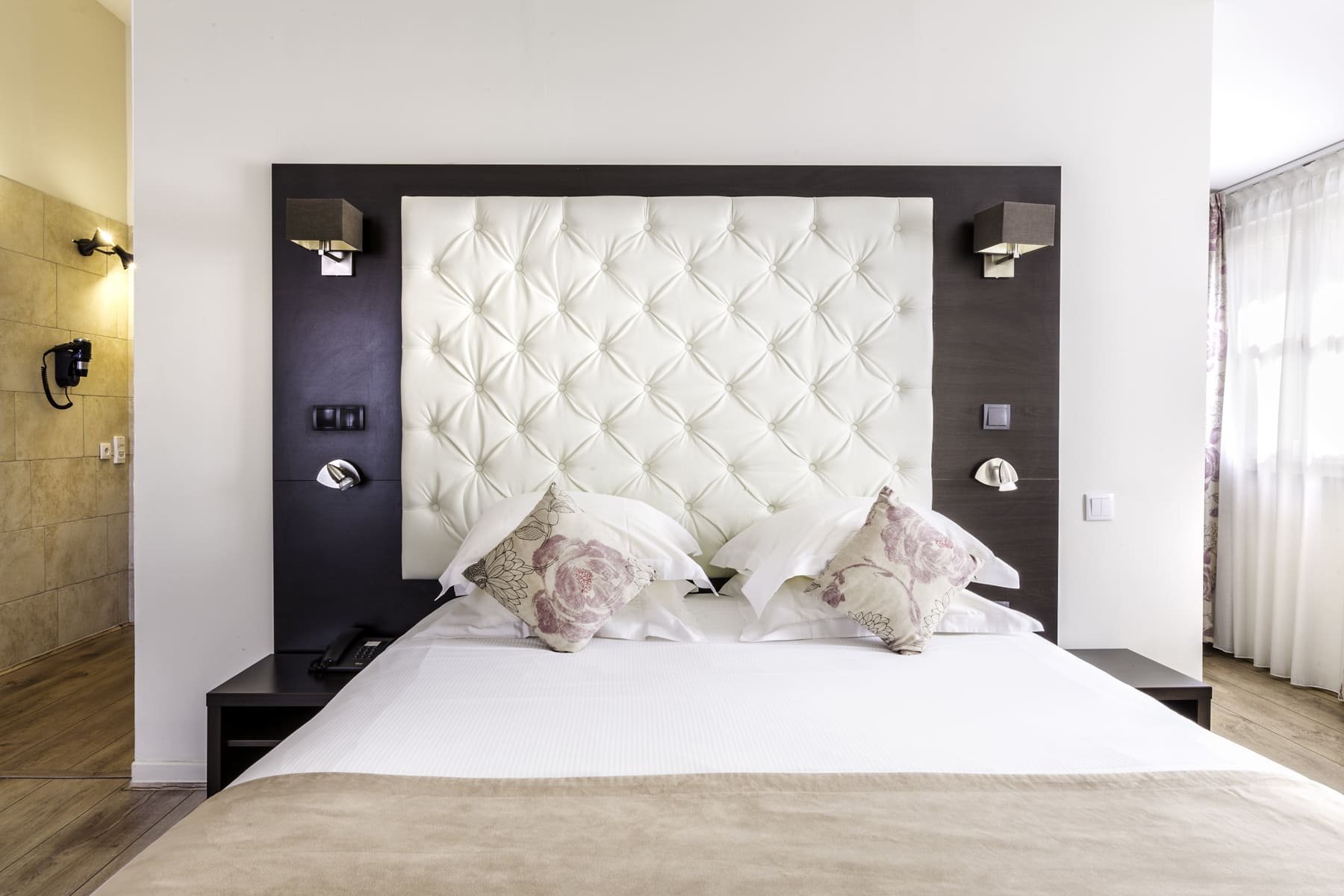 Best Western Marquis de la Baume bedroom