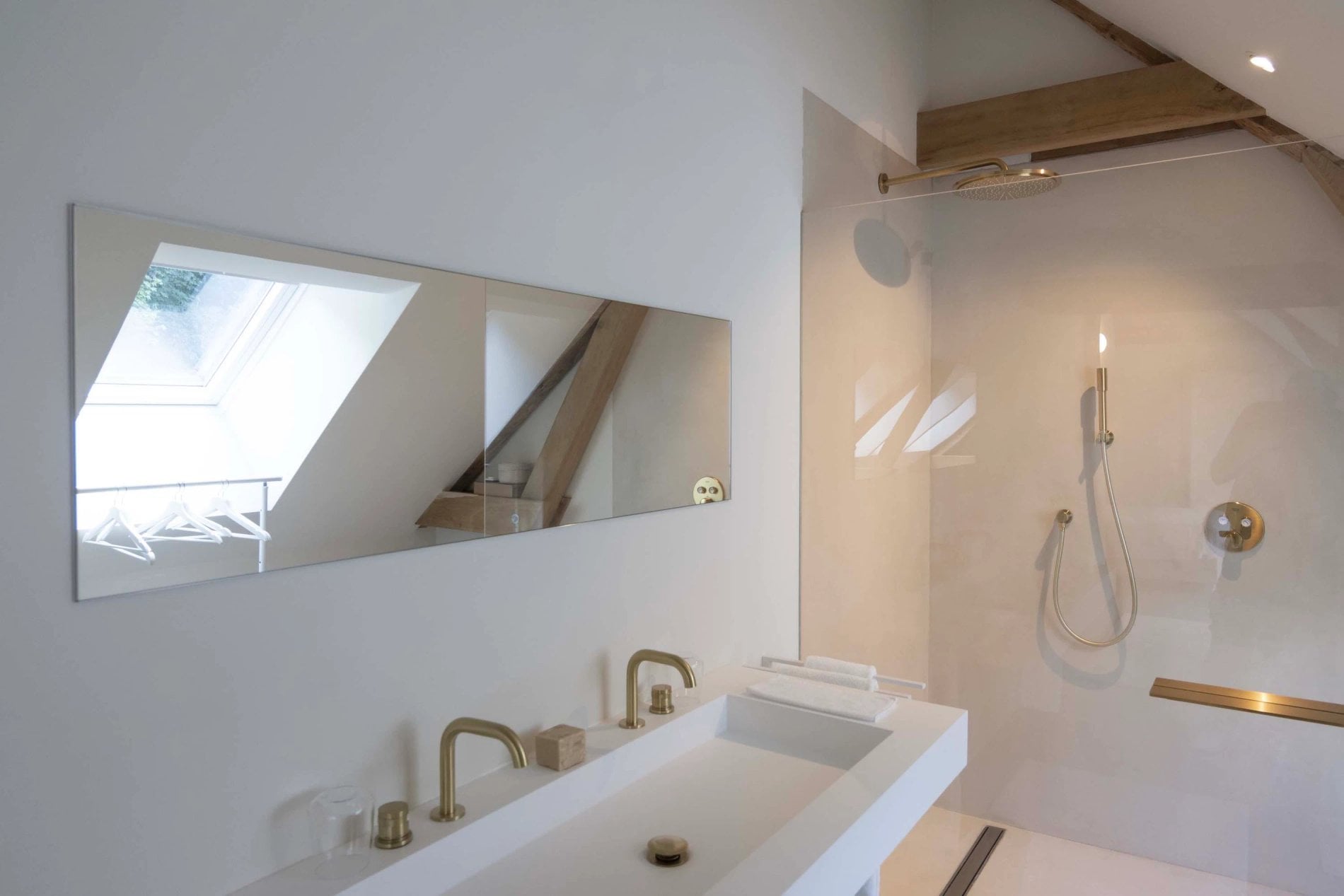 9ed6fa43-e5af-499a-83c9-4ec6f918d205