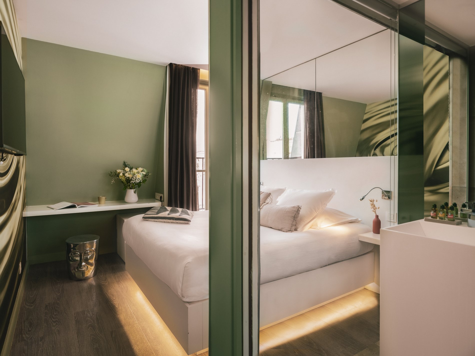 Legend Hotel