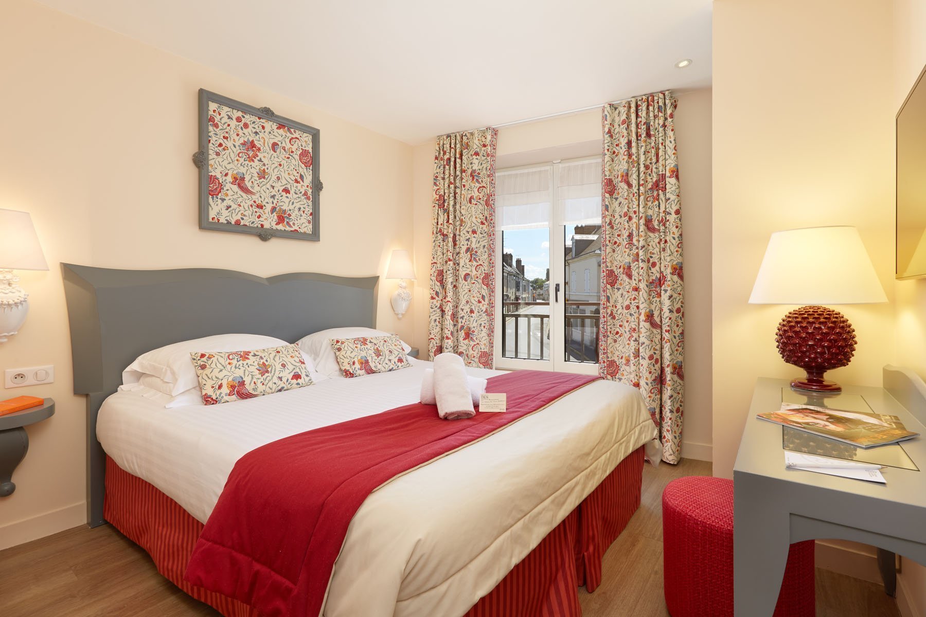 Relais des Trois Châteaux | Standard Room