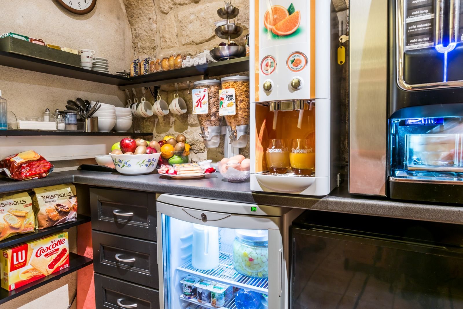 9fb558cb-4630-4f47-b41c-1832fd8fcac0