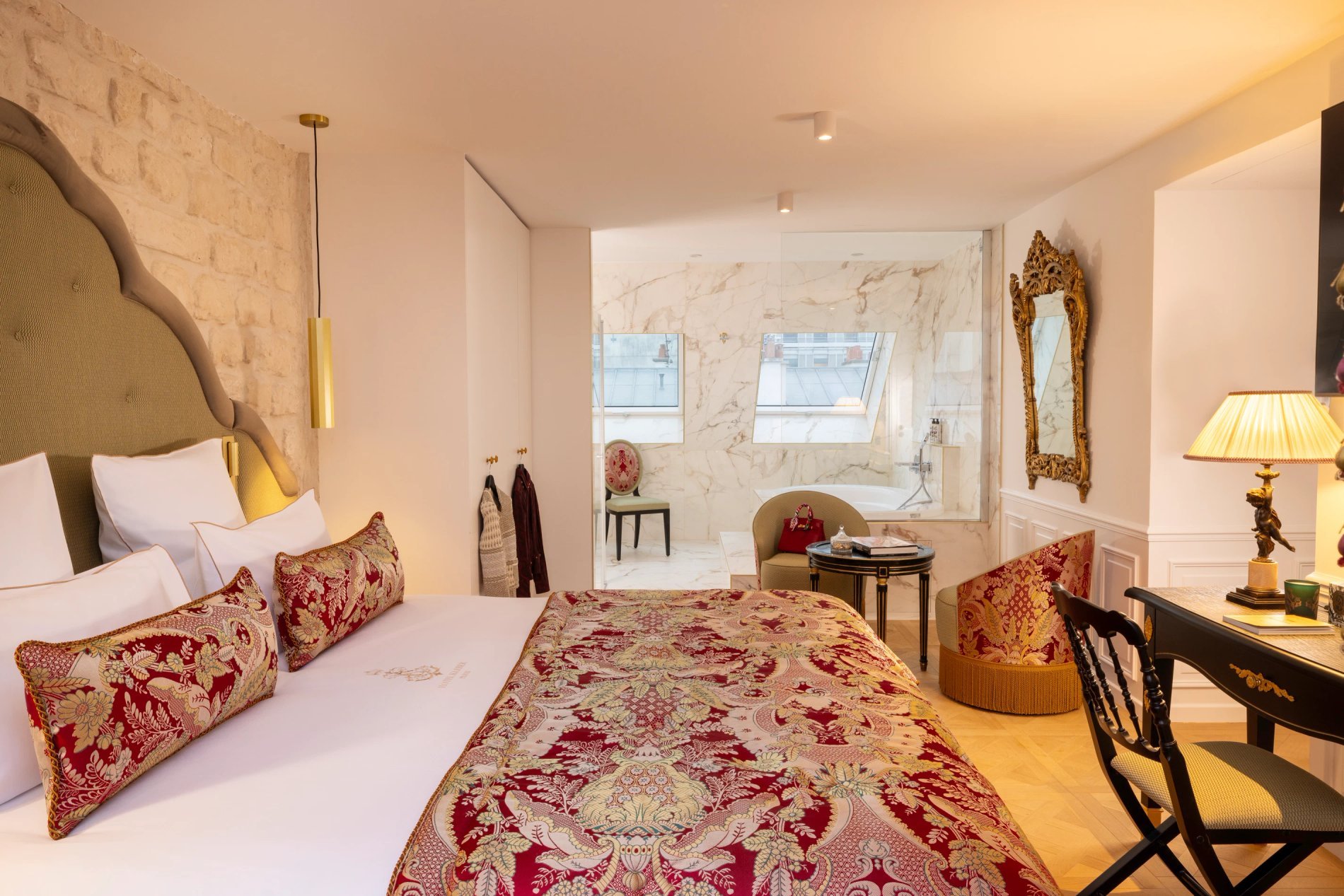 a0190ae6-4b01-48c1-939b-fa2b6845d7a6