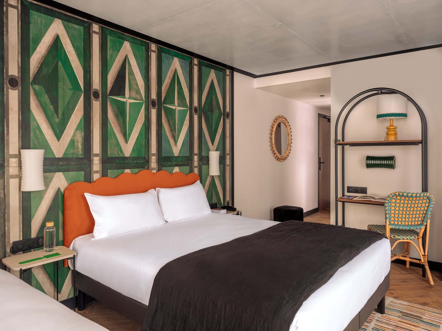 a04a4420-08f0-4e9d-805a-ea8a1512c91e