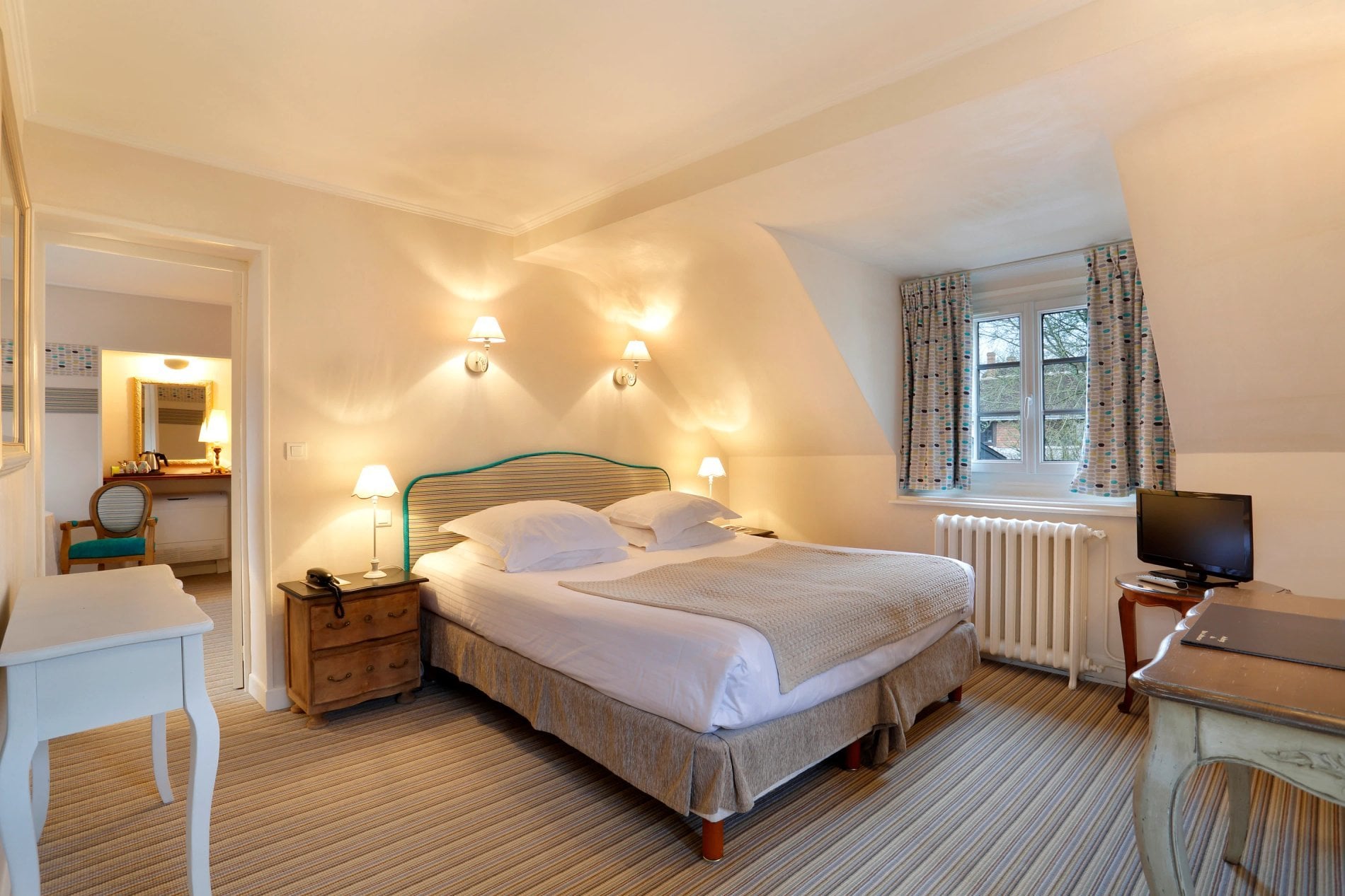 a0d832cd-b274-41f8-8cbc-d4486bbf87ed