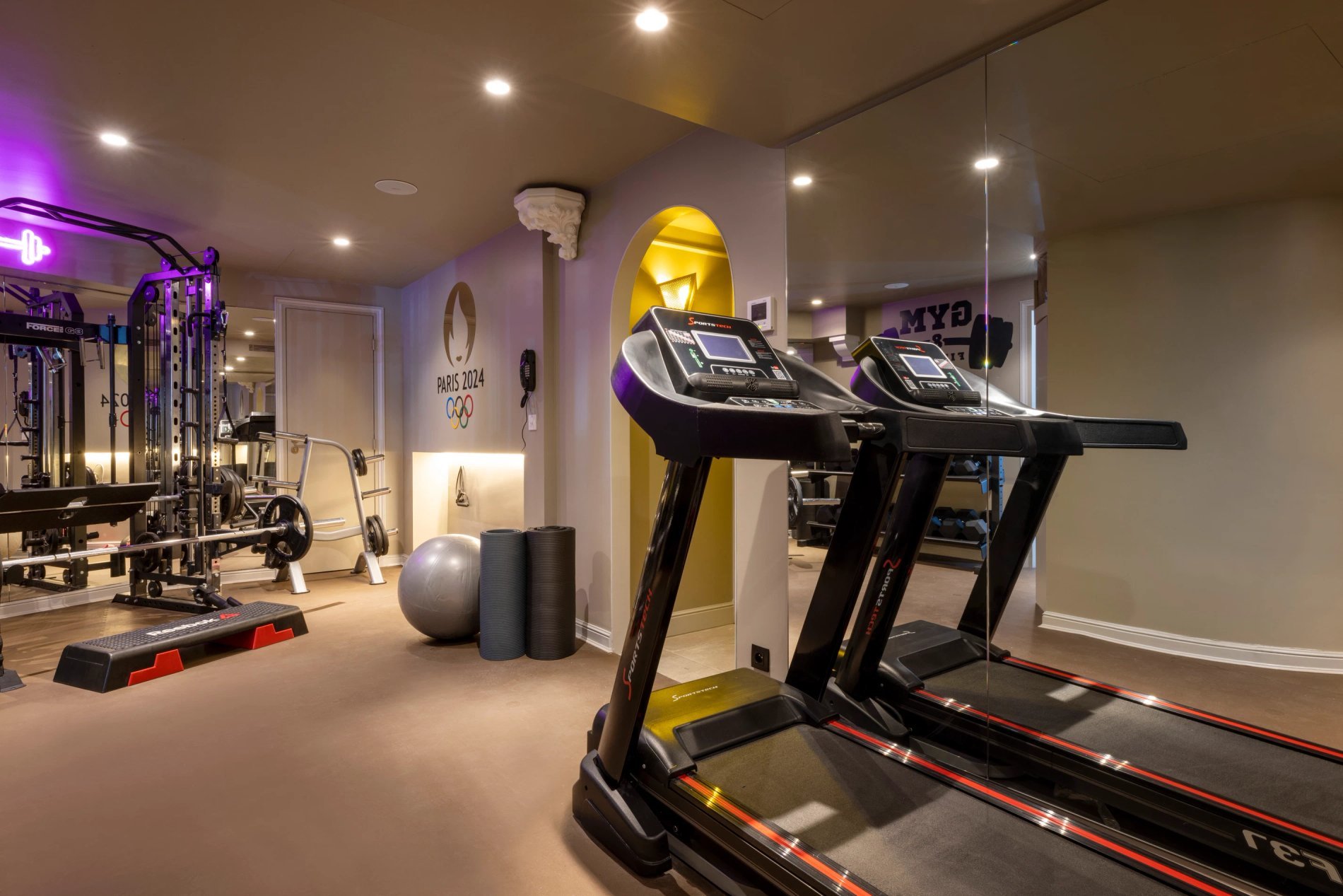 Maison Cardinal Furstemberg Fitness room