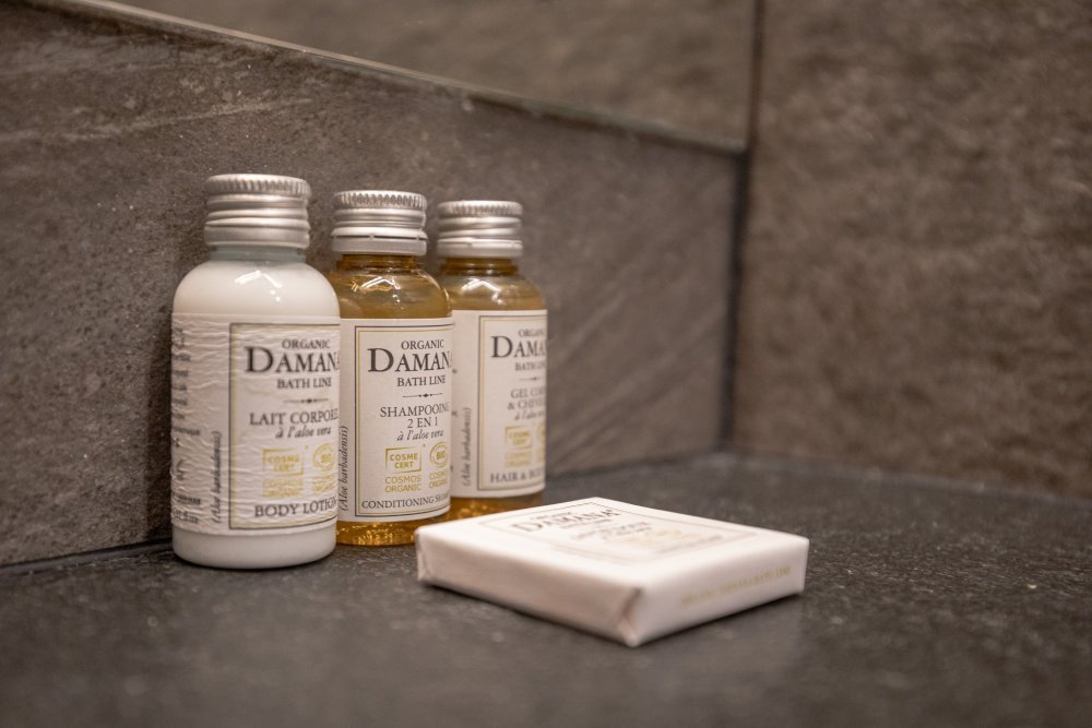 a1b56c09-f6bf-4fc6-b99e-2f972b624169