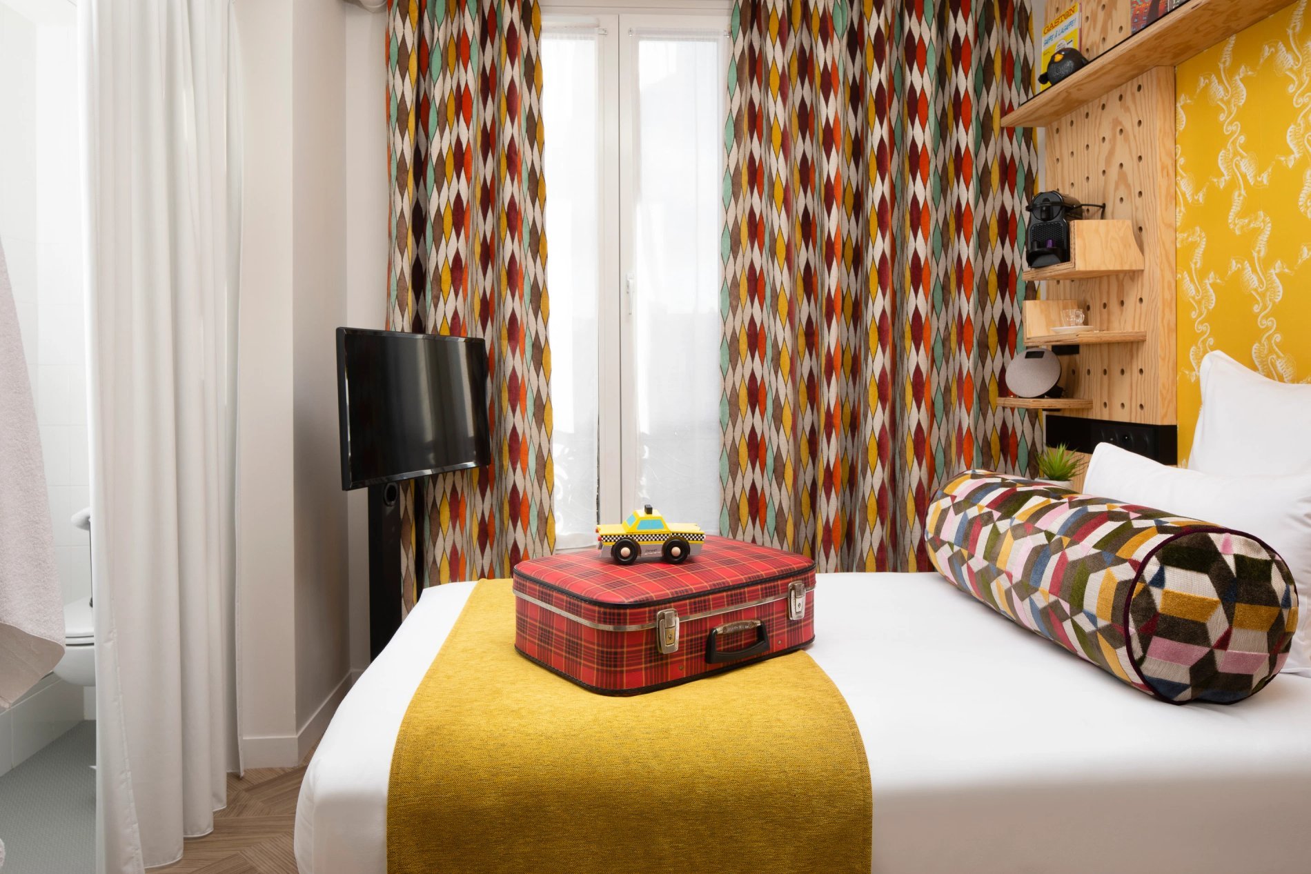 a1d50761-541a-478c-b4b7-0dd92ef15a14