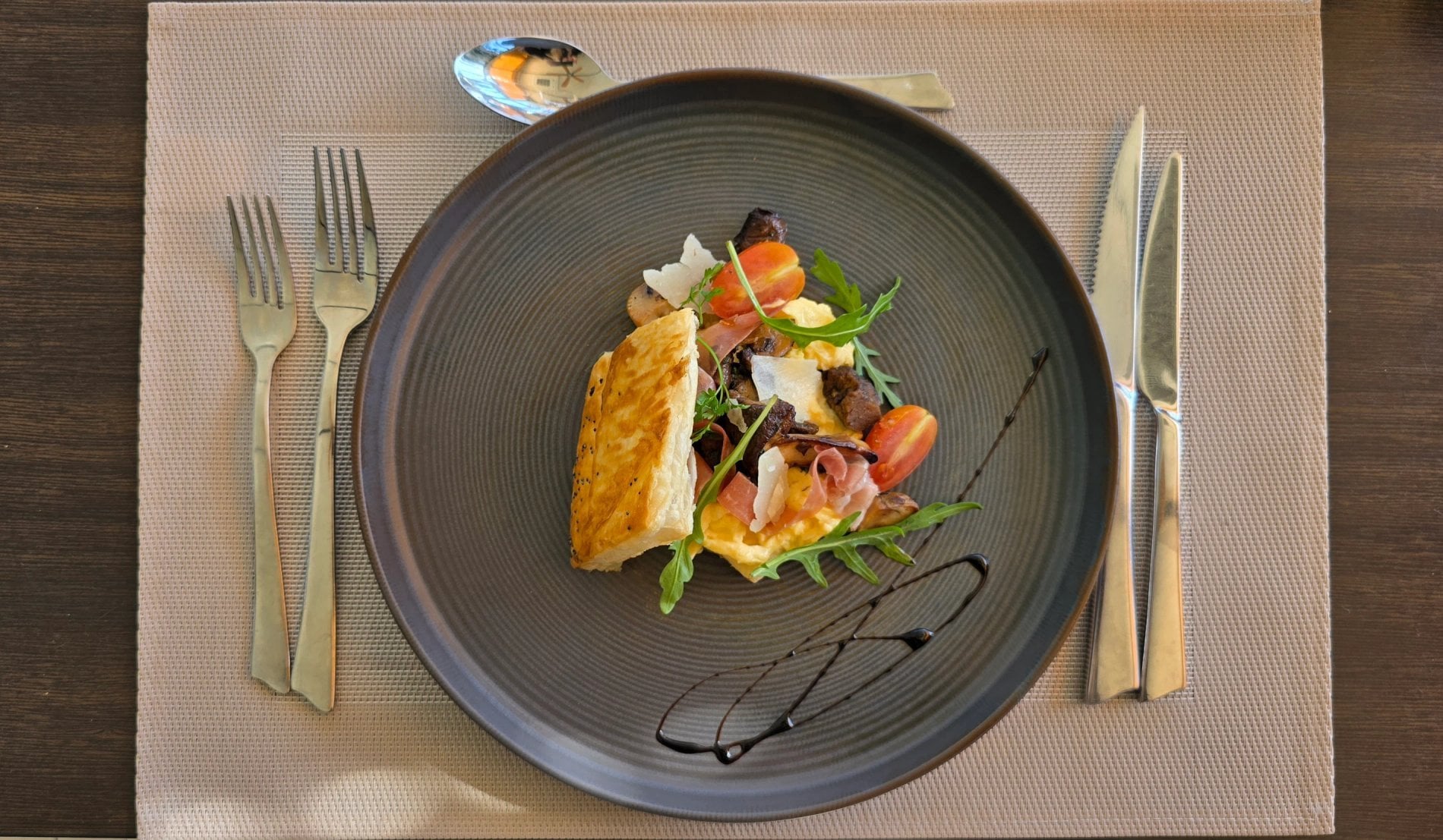 a272c278-bead-49db-b418-1175bde58167