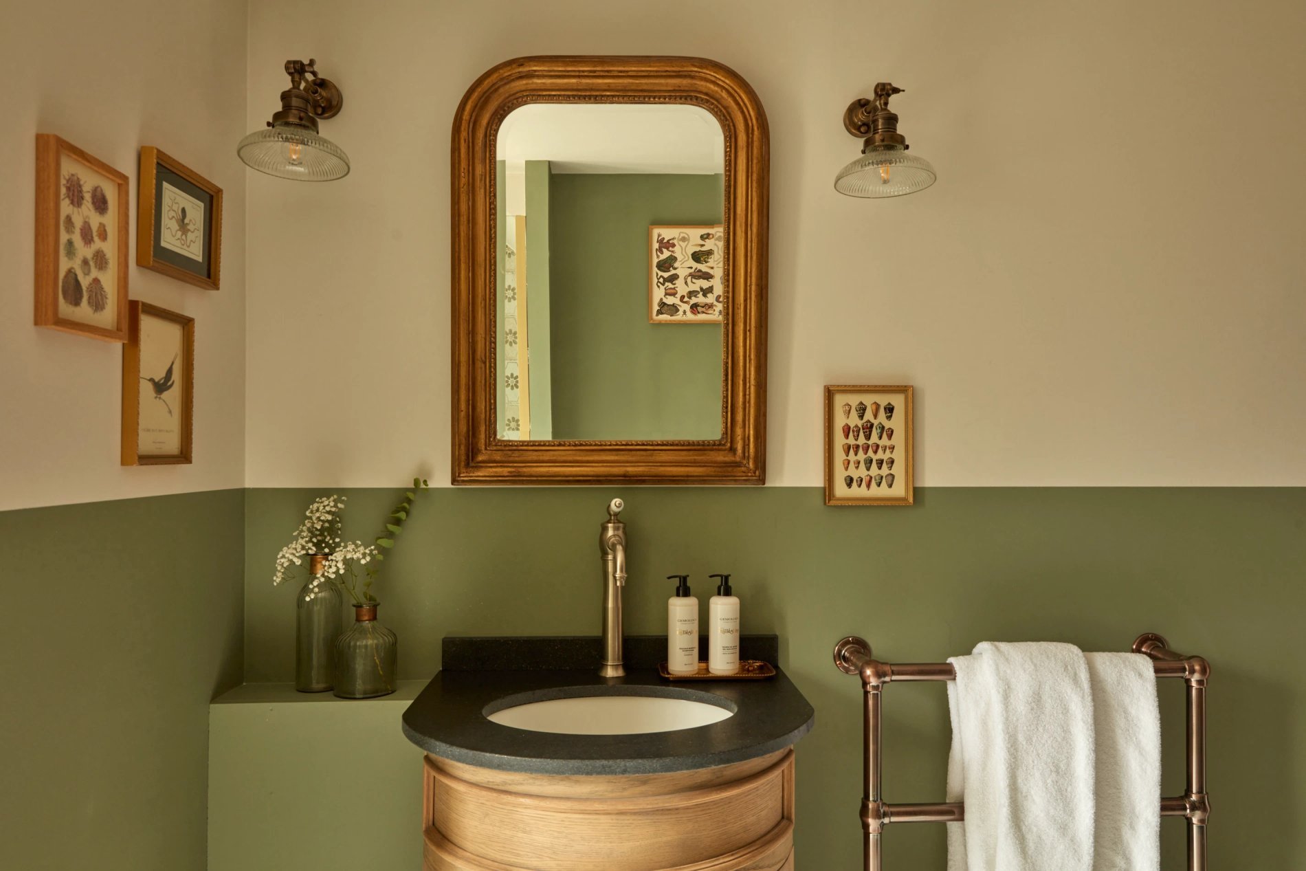 a2883ce4-b298-416a-b502-9b4a81167486