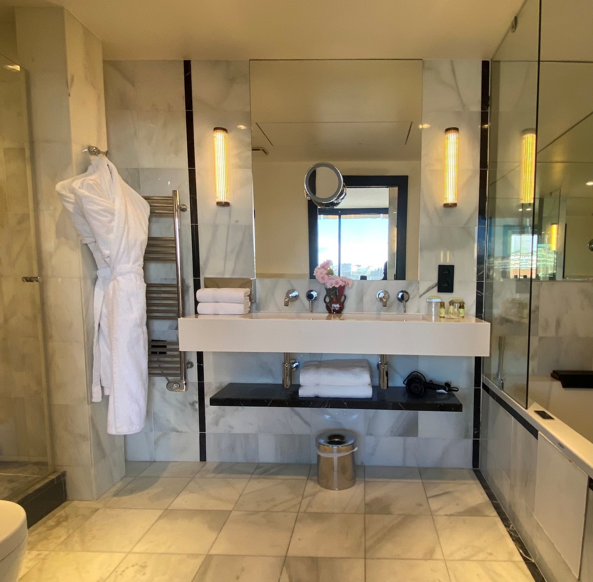 Hôtel Cannes Centre Univers, 