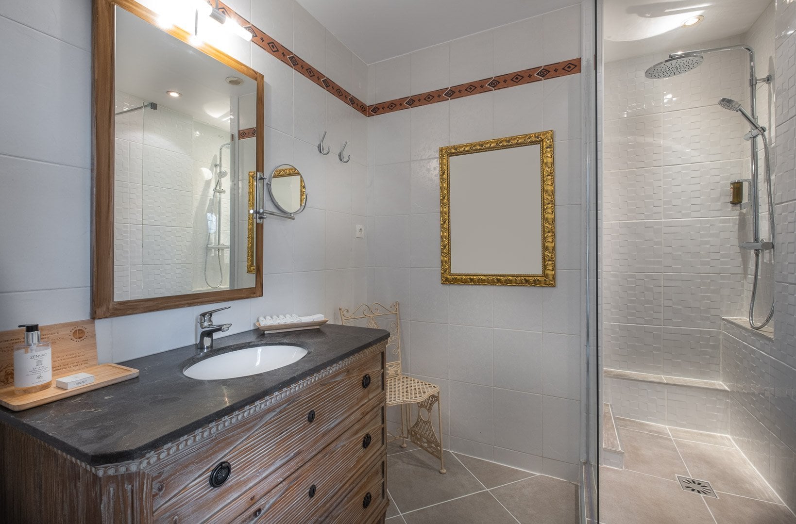 a4da0938-dcef-4cf7-8147-6178a45dec5e