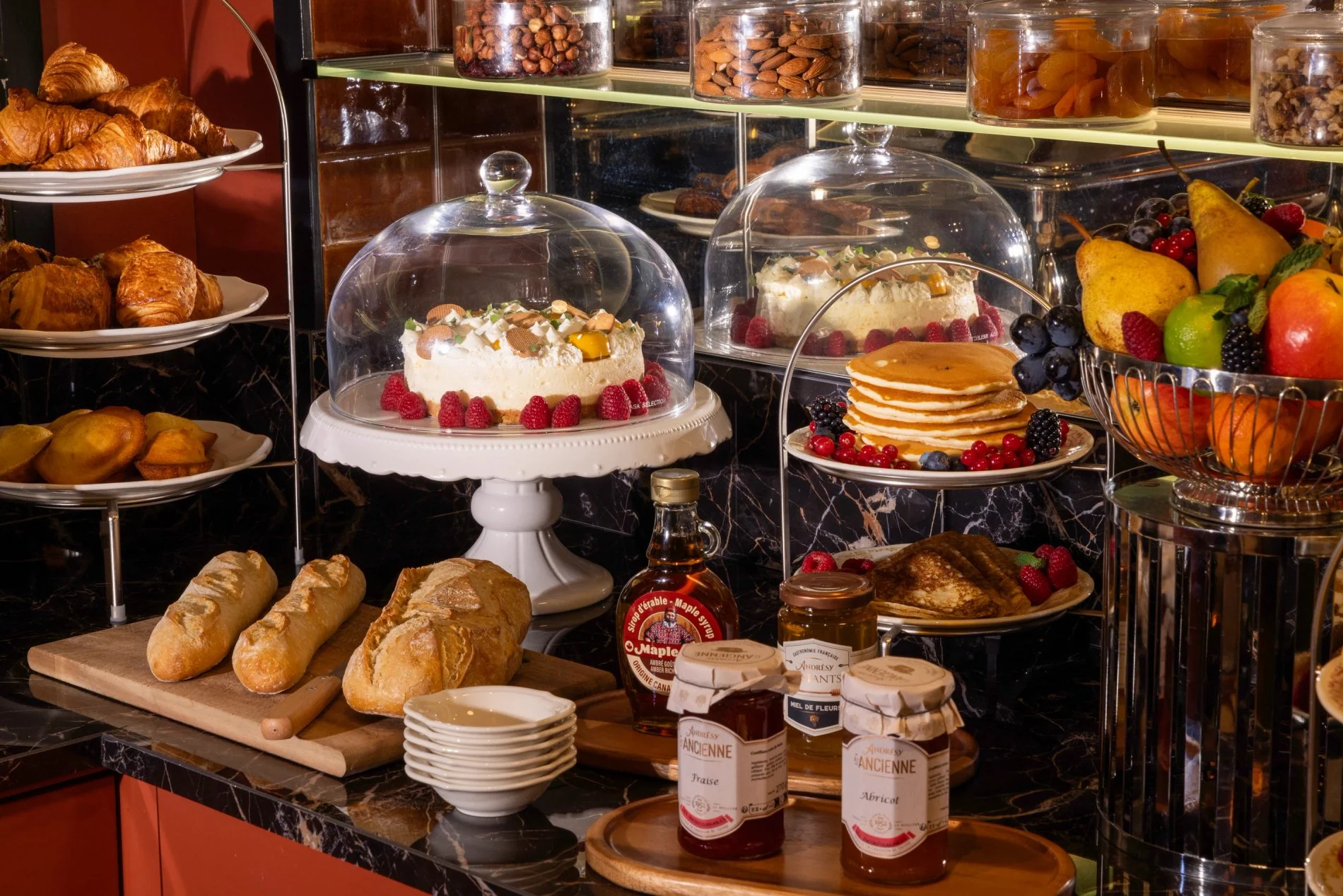 Hôtel Ginette à la Folie Salon Petit-déjeuner Buffet