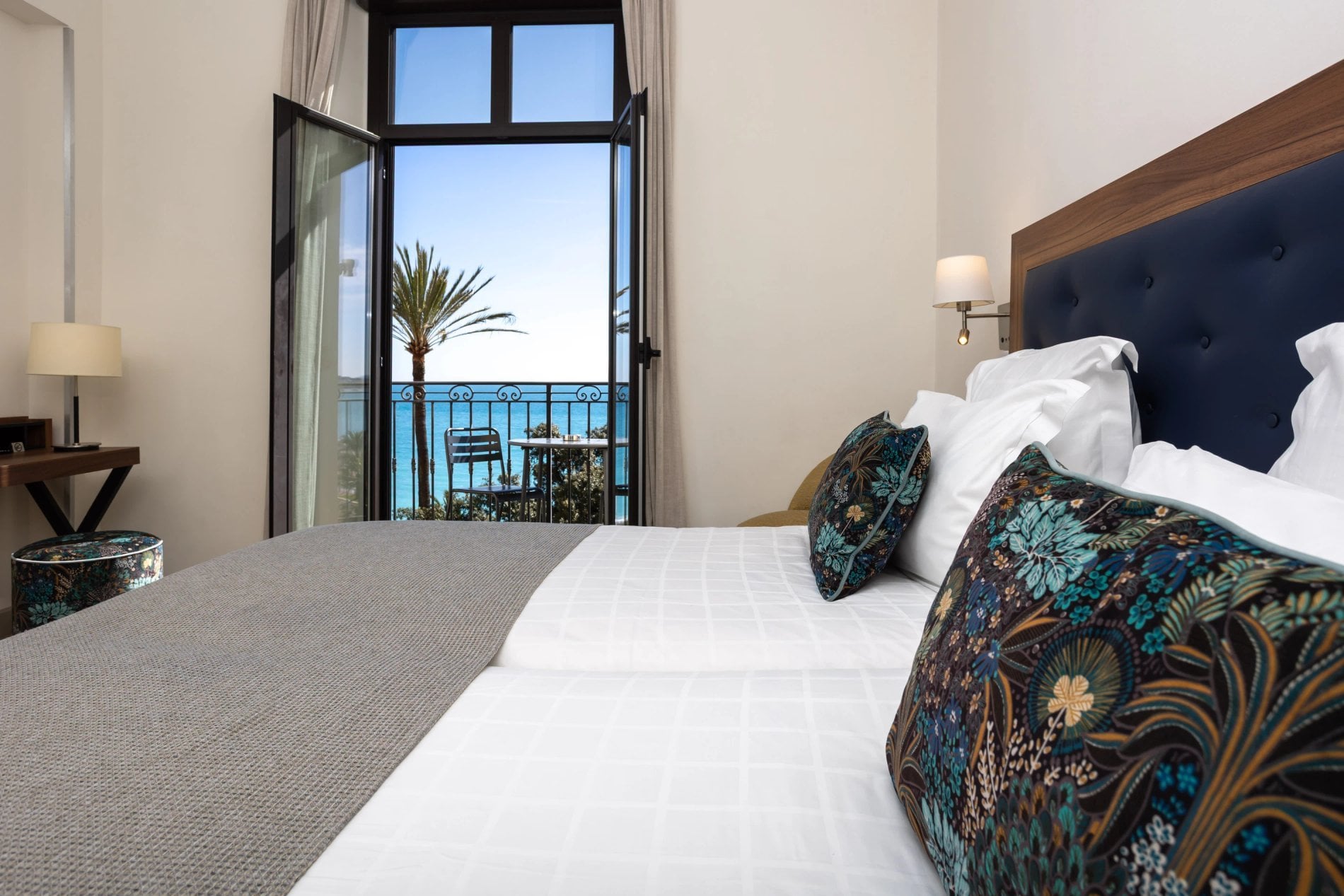 a6ea93fe-c705-419b-af9f-8b2895377646