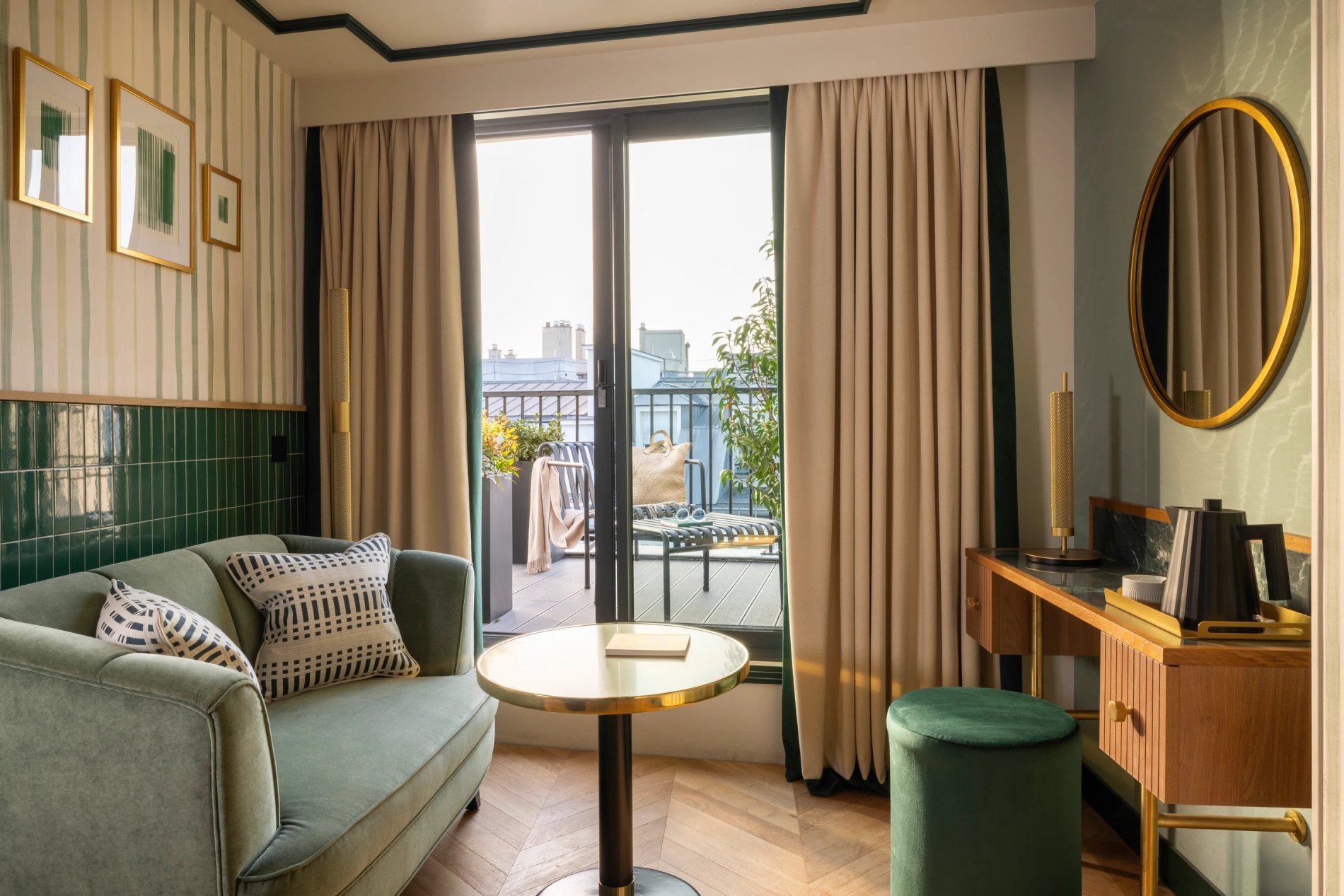 Hotel Filigrane Prestige Terrace Desk Kettle