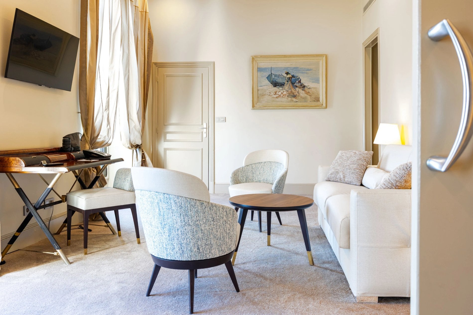 a718bba6-31ec-4366-a92e-ad6c4126f8ba