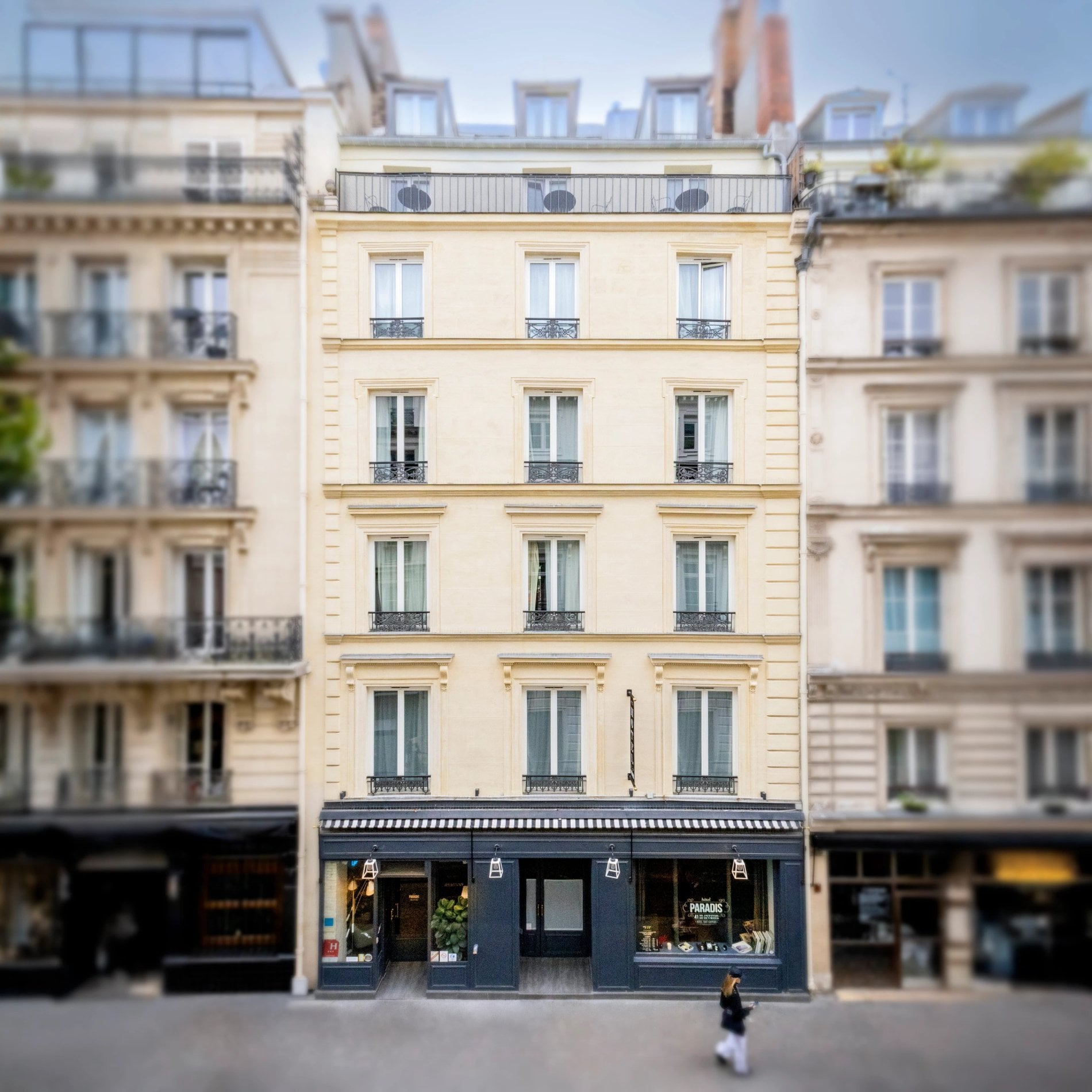 a7938c5a-983a-4fff-84e7-eb026ab87a40