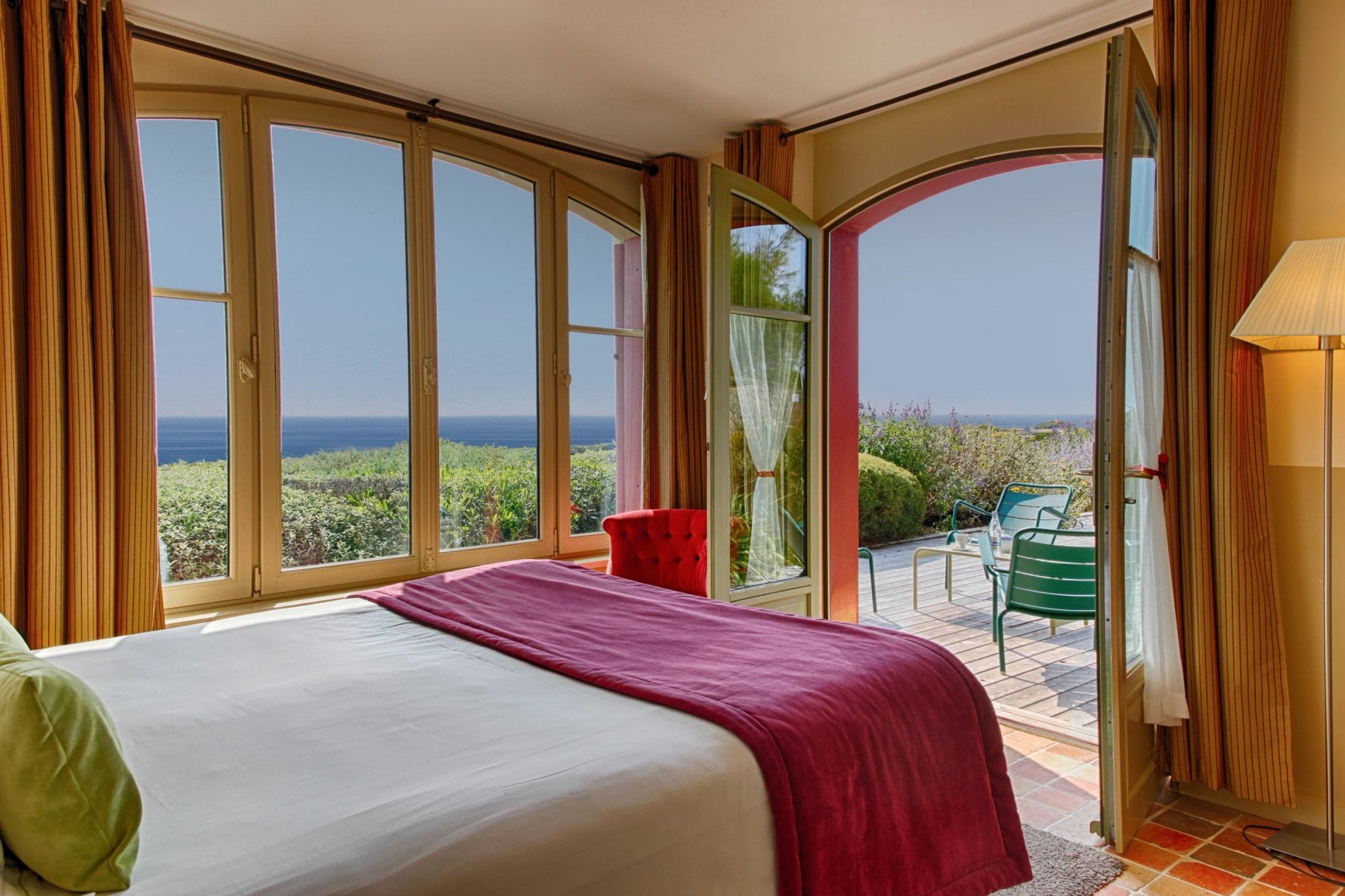 a7feade6-6e0e-4b64-b42e-94886aa5da6c