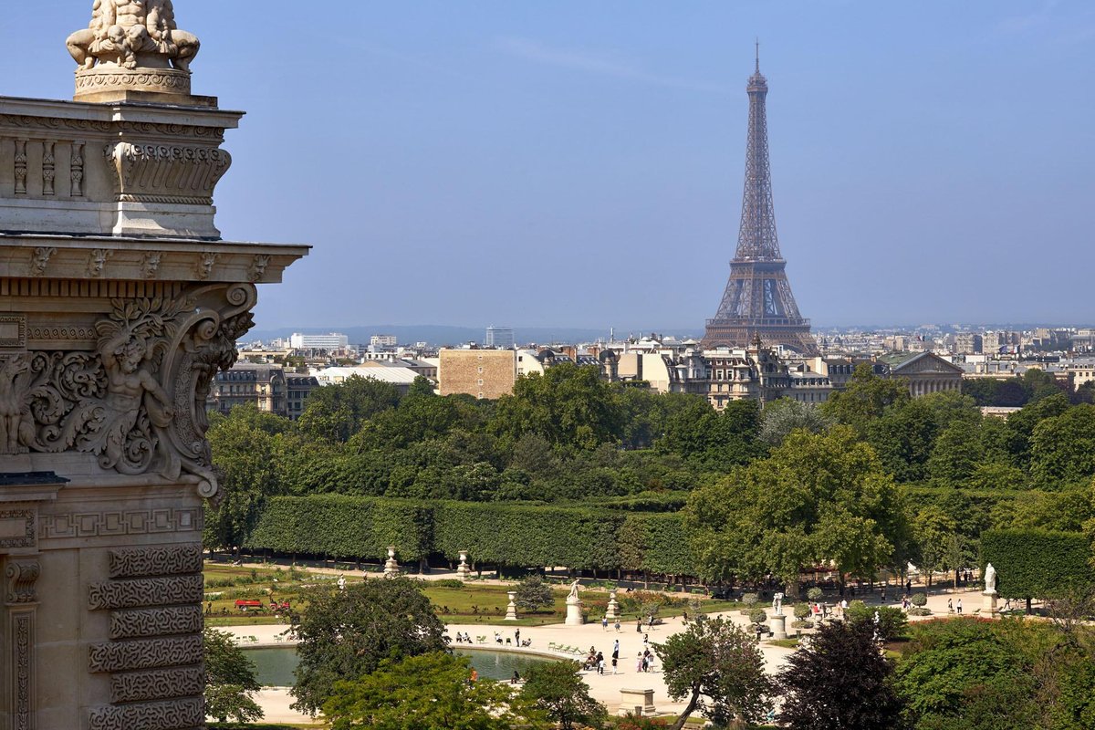 Room 5429 - Junior Suite, Amazing View of Eiffel Tower / Paris