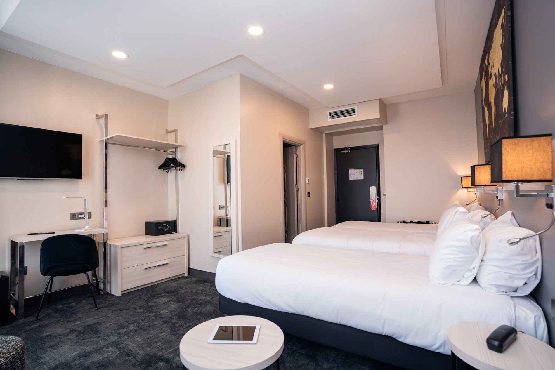 a8edc0d7-2d73-4145-98c7-f3fb04762163