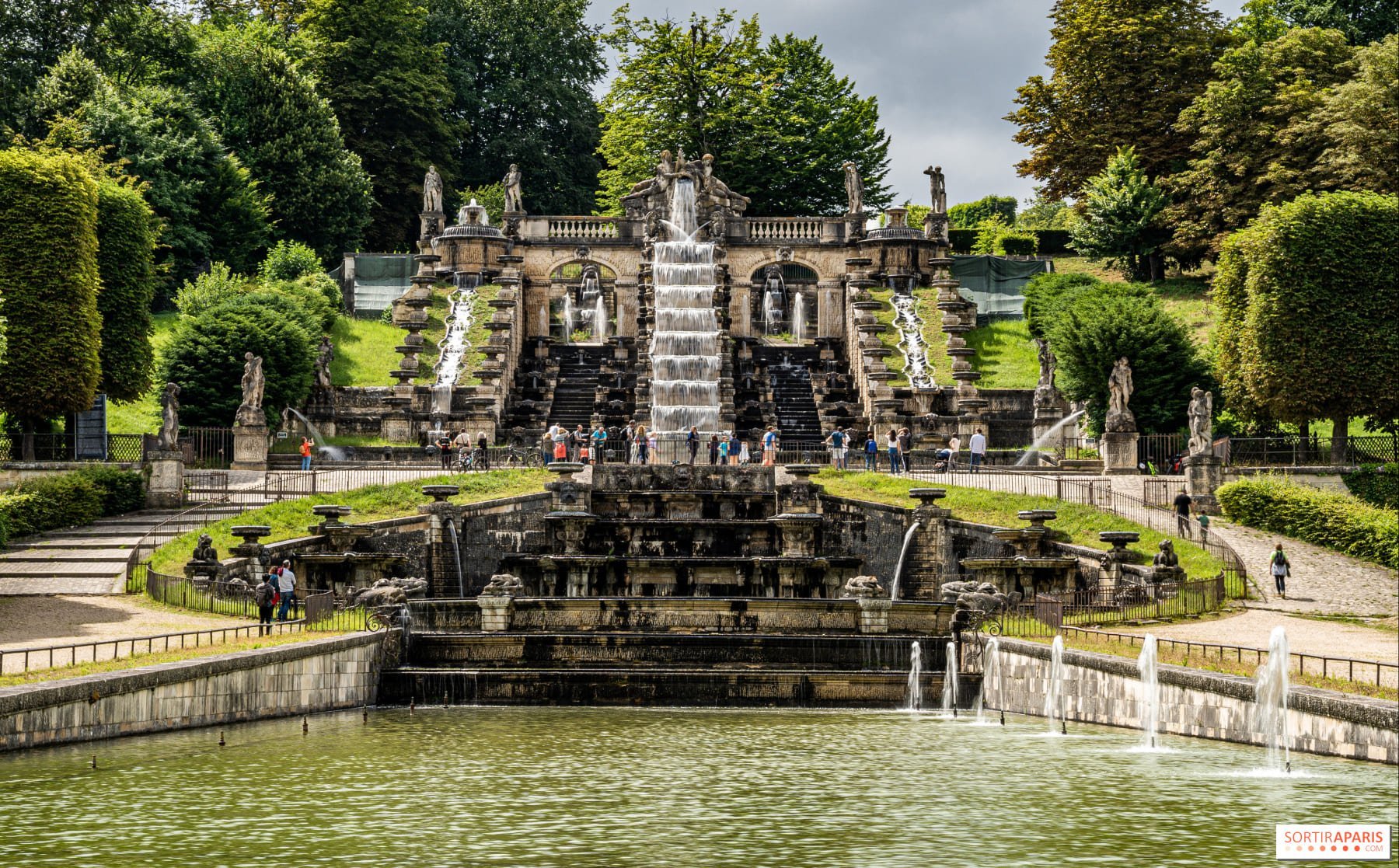 a9330f27-09ae-4d25-af96-e6bc8e5f3a47