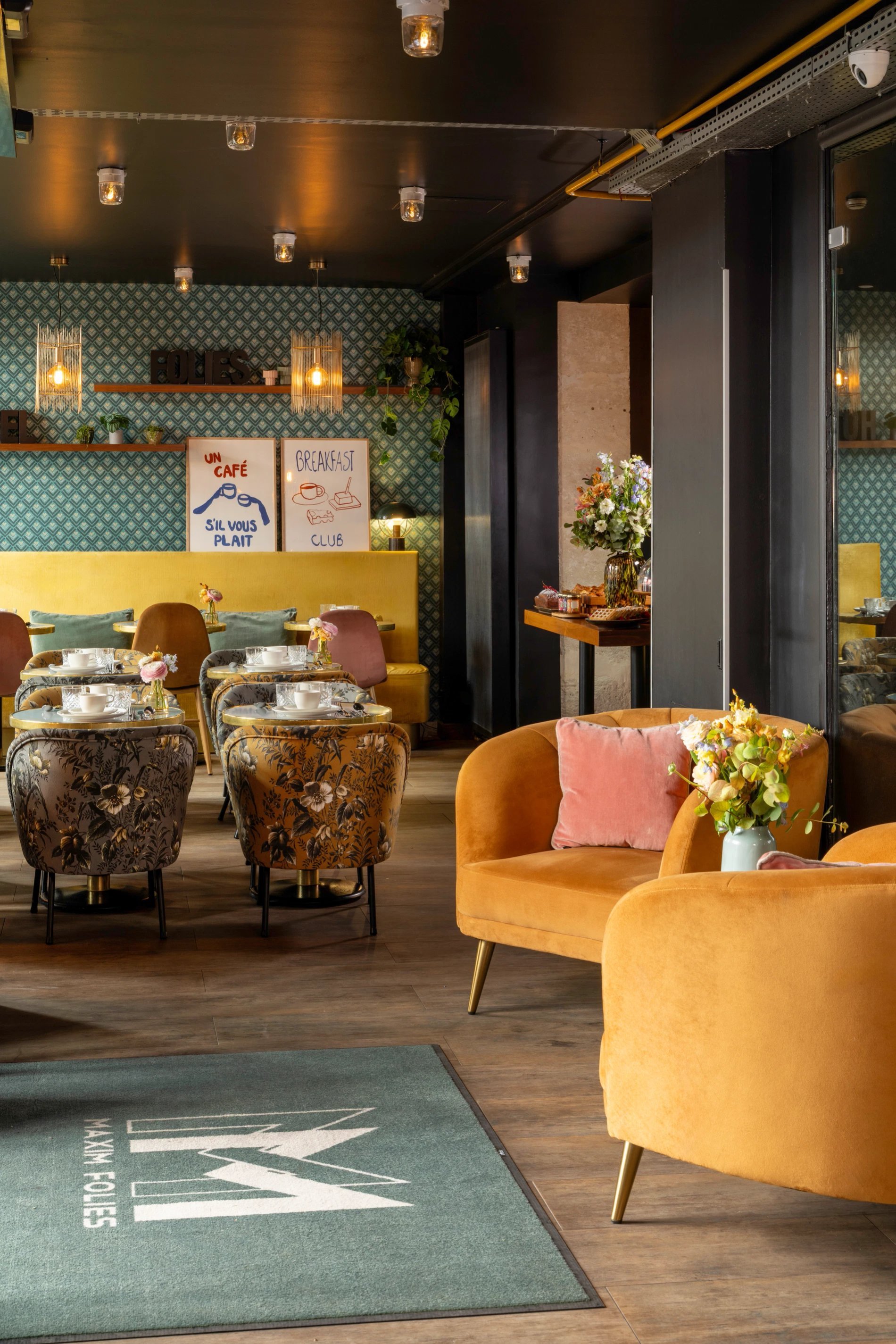 Hotel Maxim Folies Breakfast Lounge