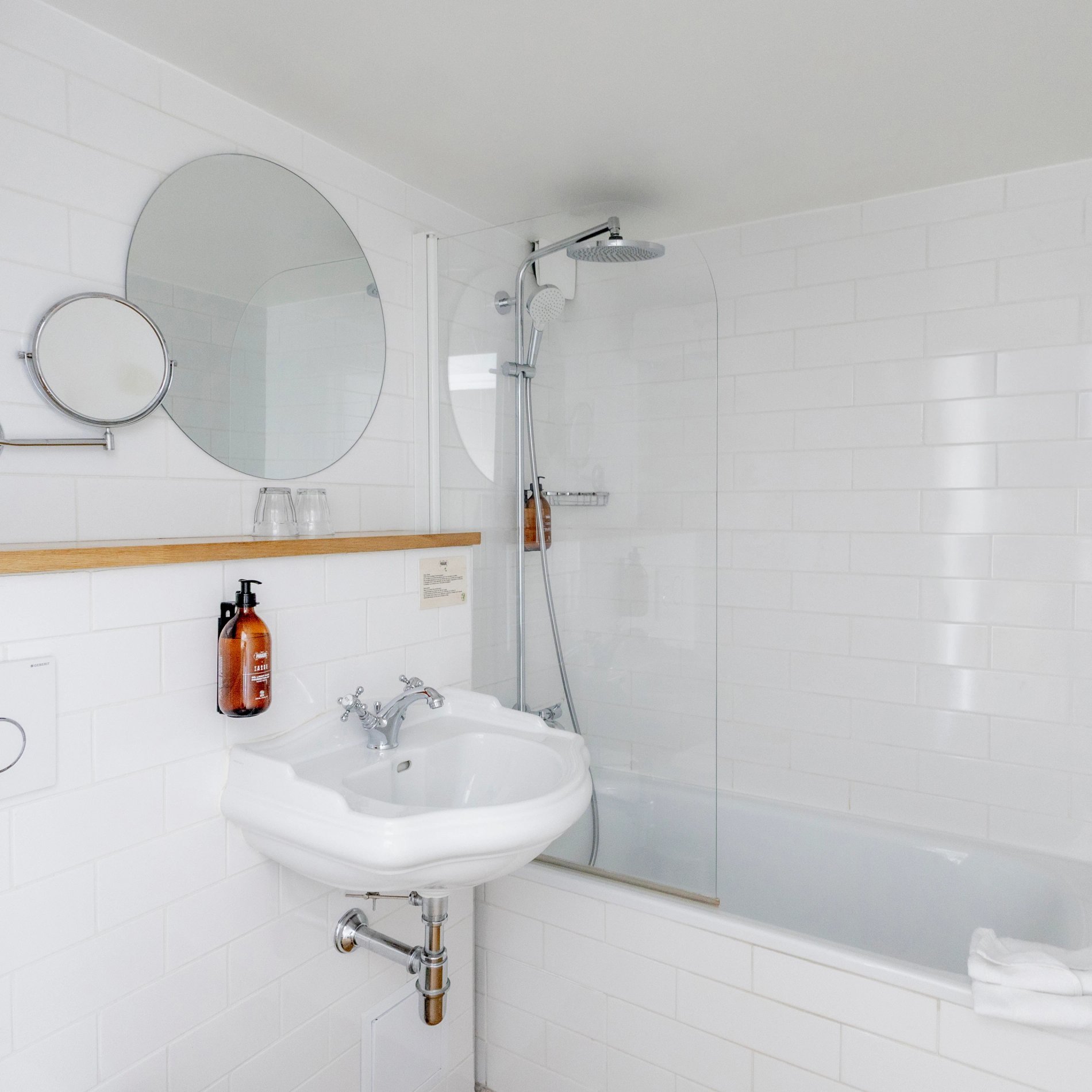 a992cefa-5949-407f-a558-c8c7df92bb6e