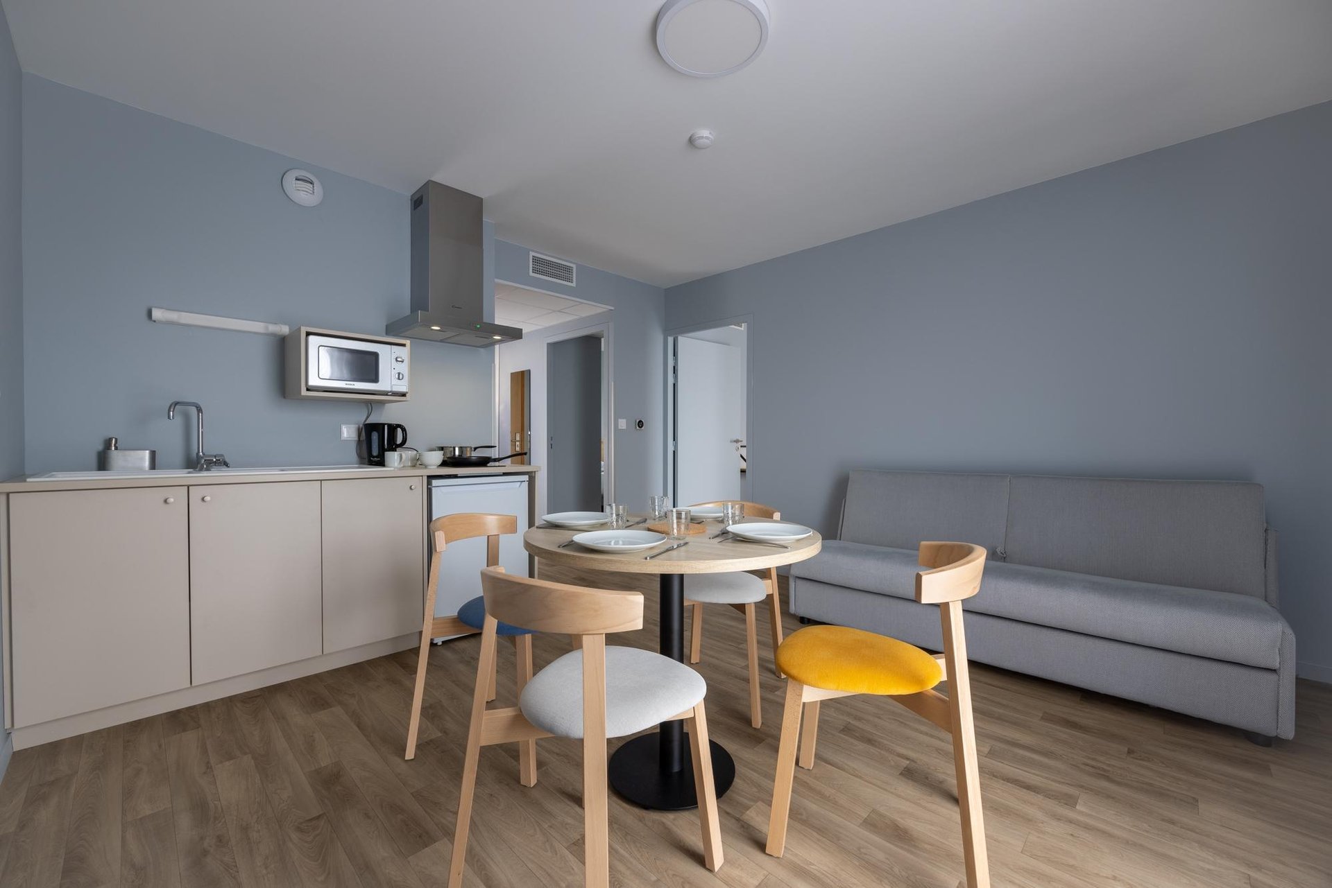 Le Relais des Deux Mers | 3 star hotel Lot-et-Garonne | Family flat | Living room and kitchen area
