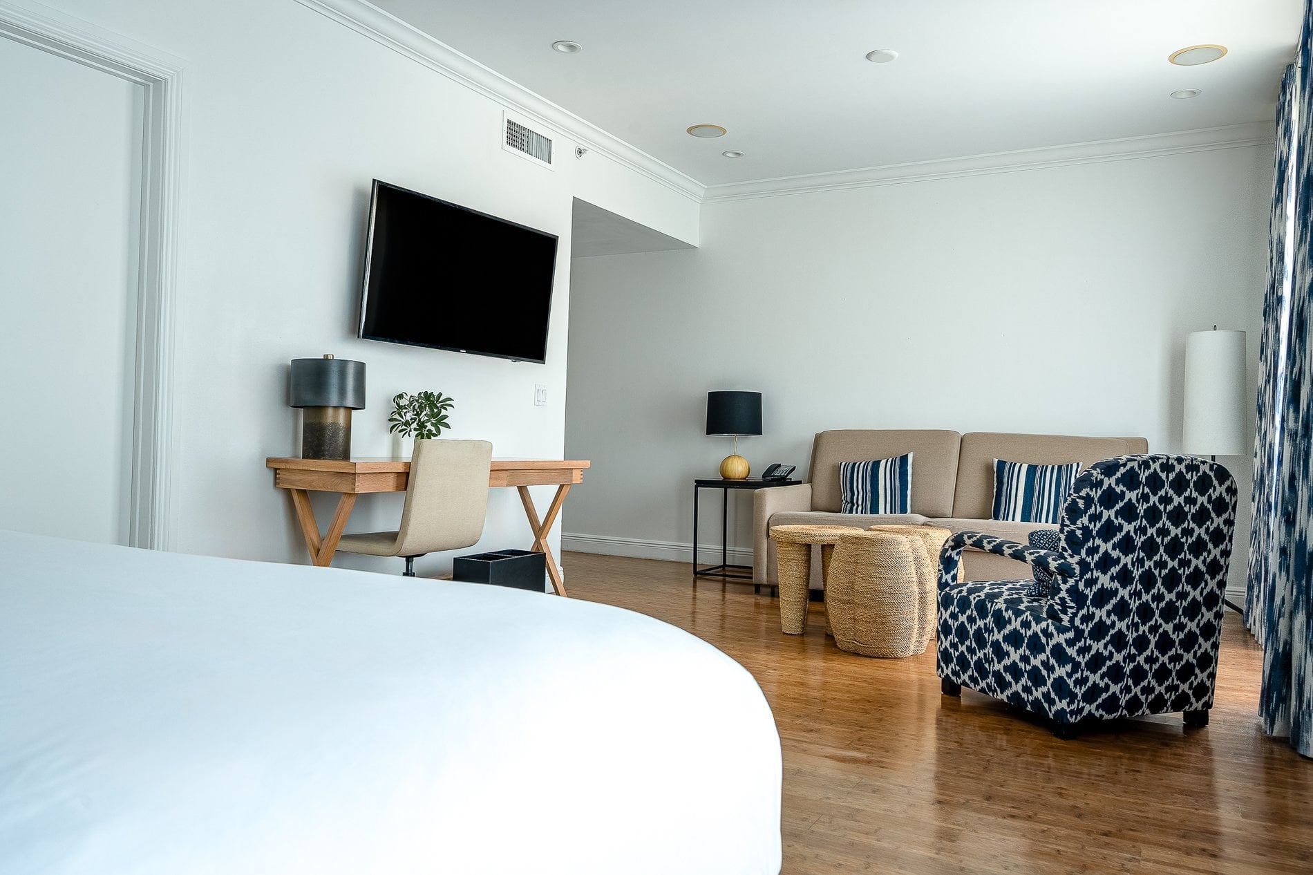 Accessible Hotel Suite - Angler's Hotel South Beach Miami