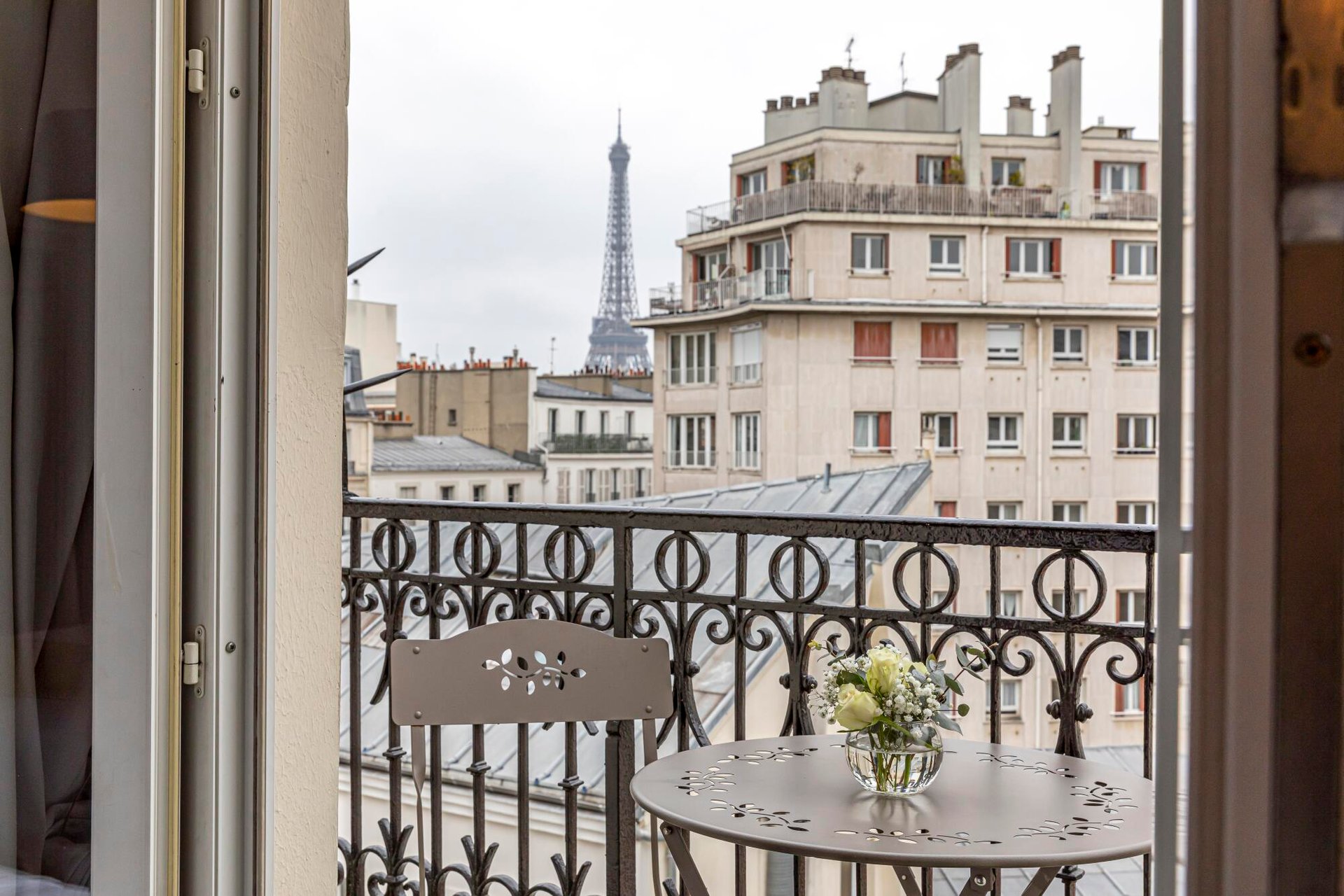 Splendid Hôtel | Chambre Triple vue tour Eiffel Balcon
