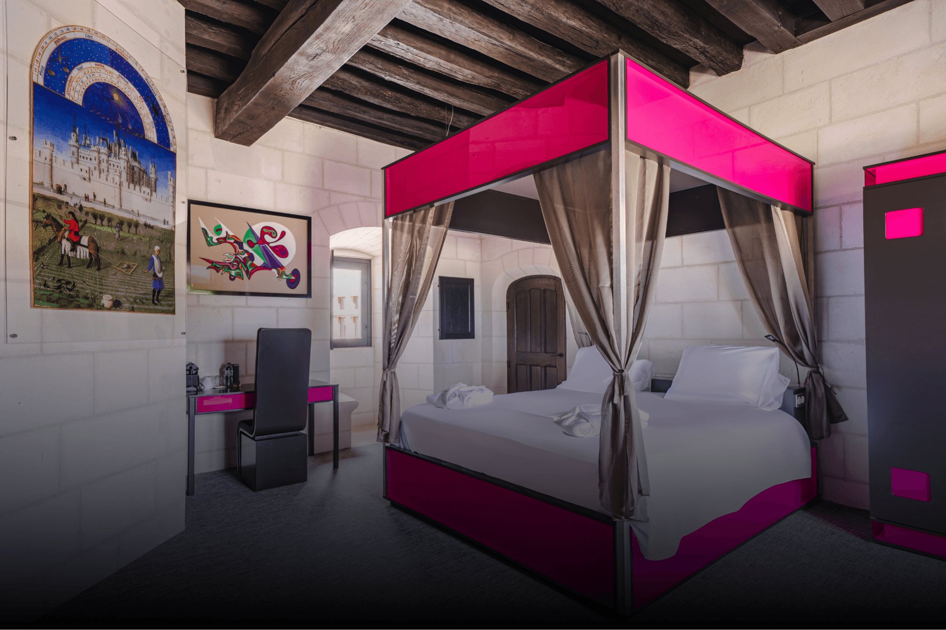 Suite de luxe au château.