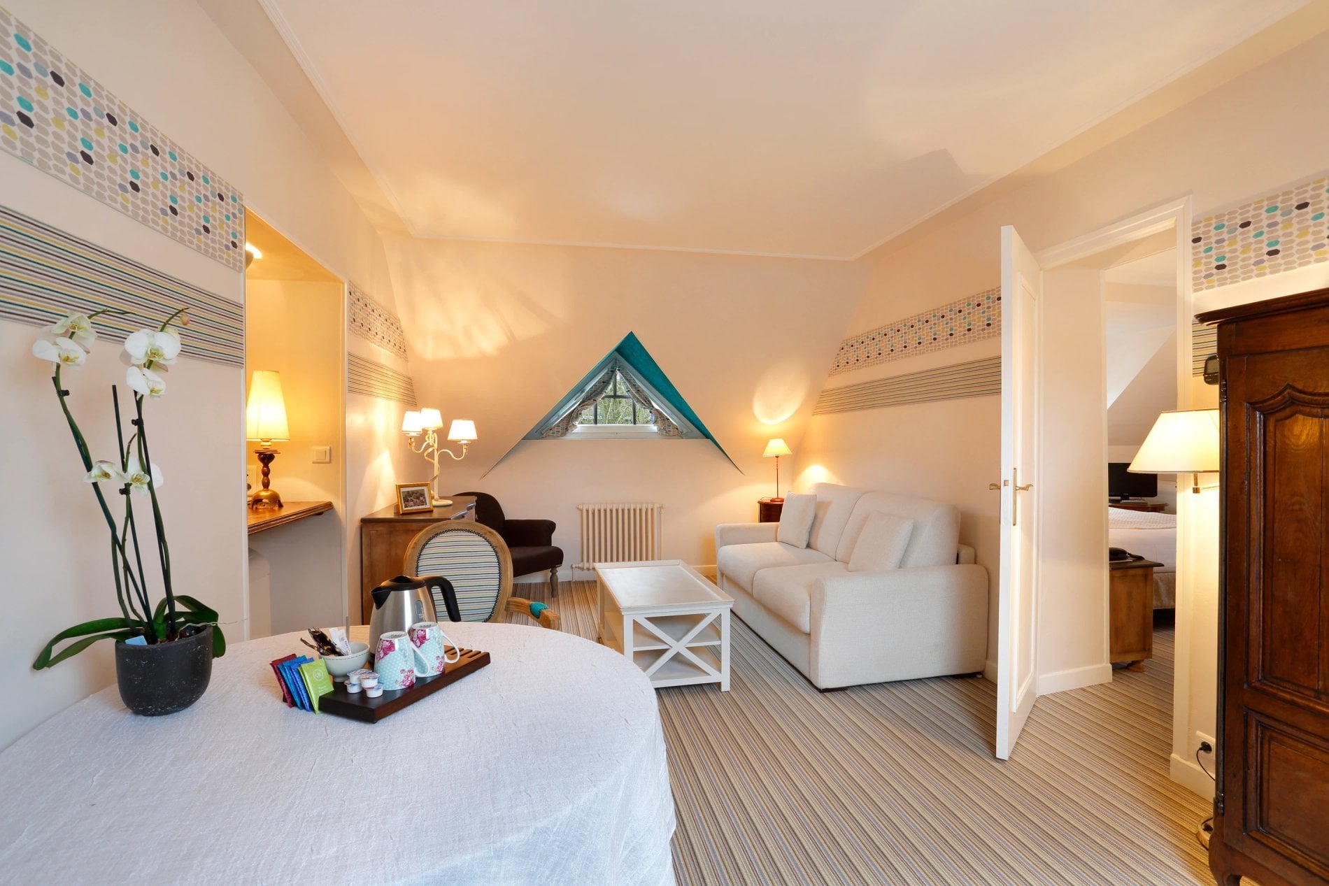 aac63bb4-64b6-49fc-9b90-62072806dc44